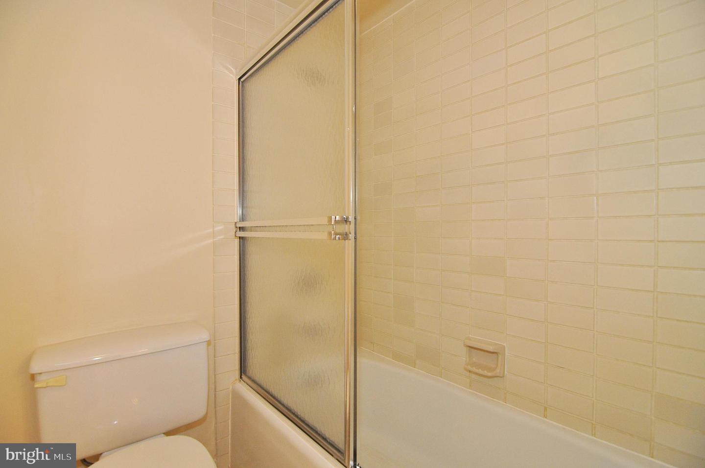 1805 CRYSTAL DR #907S, ARLINGTON, Virginia 22202, 2 Bedrooms Bedrooms, ,2 BathroomsBathrooms,Residential,For sale,1805 CRYSTAL DR #907S,VAAR2067806 MLS # VAAR2067806