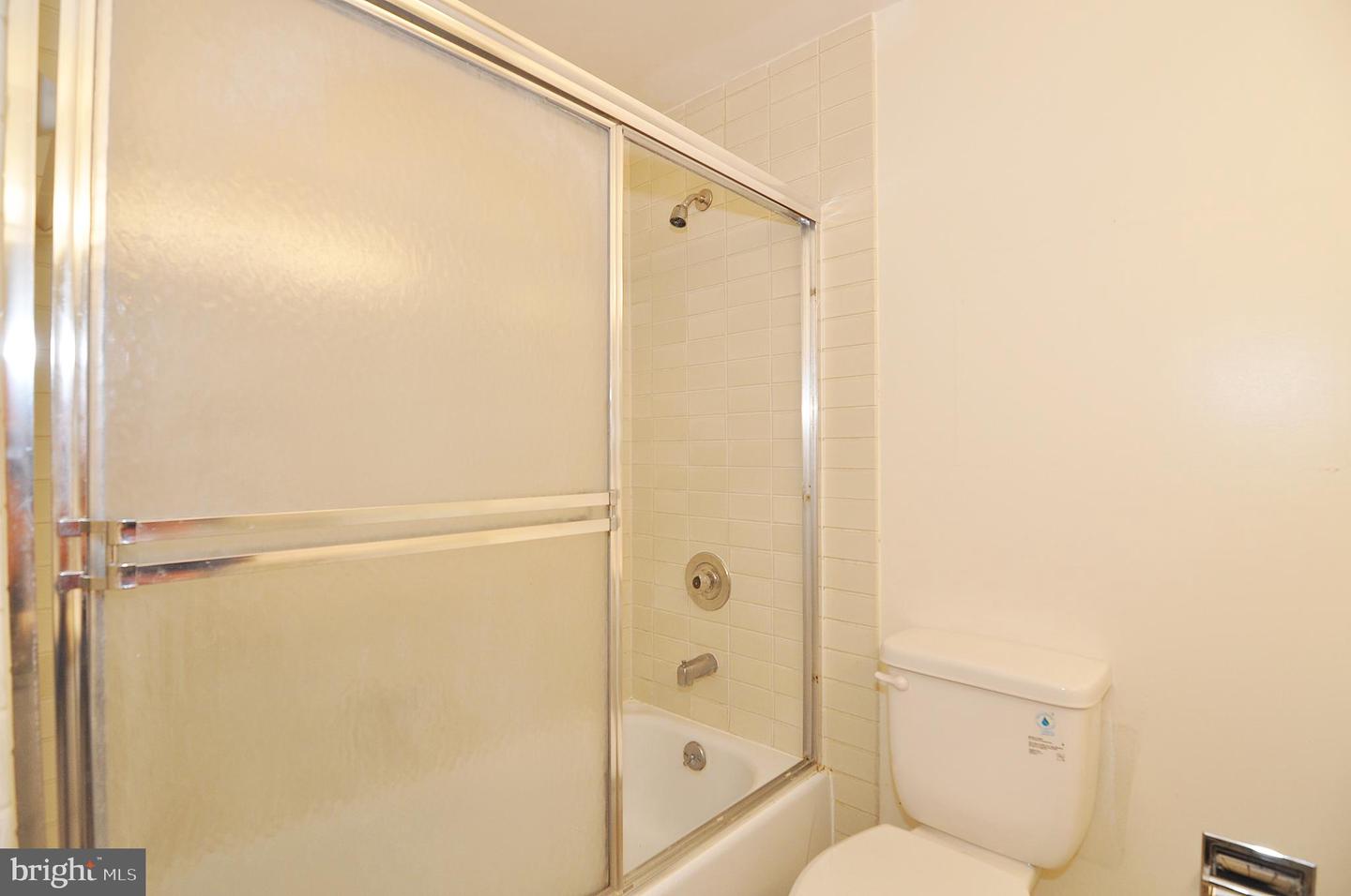 1805 CRYSTAL DR #907S, ARLINGTON, Virginia 22202, 2 Bedrooms Bedrooms, ,2 BathroomsBathrooms,Residential,For sale,1805 CRYSTAL DR #907S,VAAR2067806 MLS # VAAR2067806