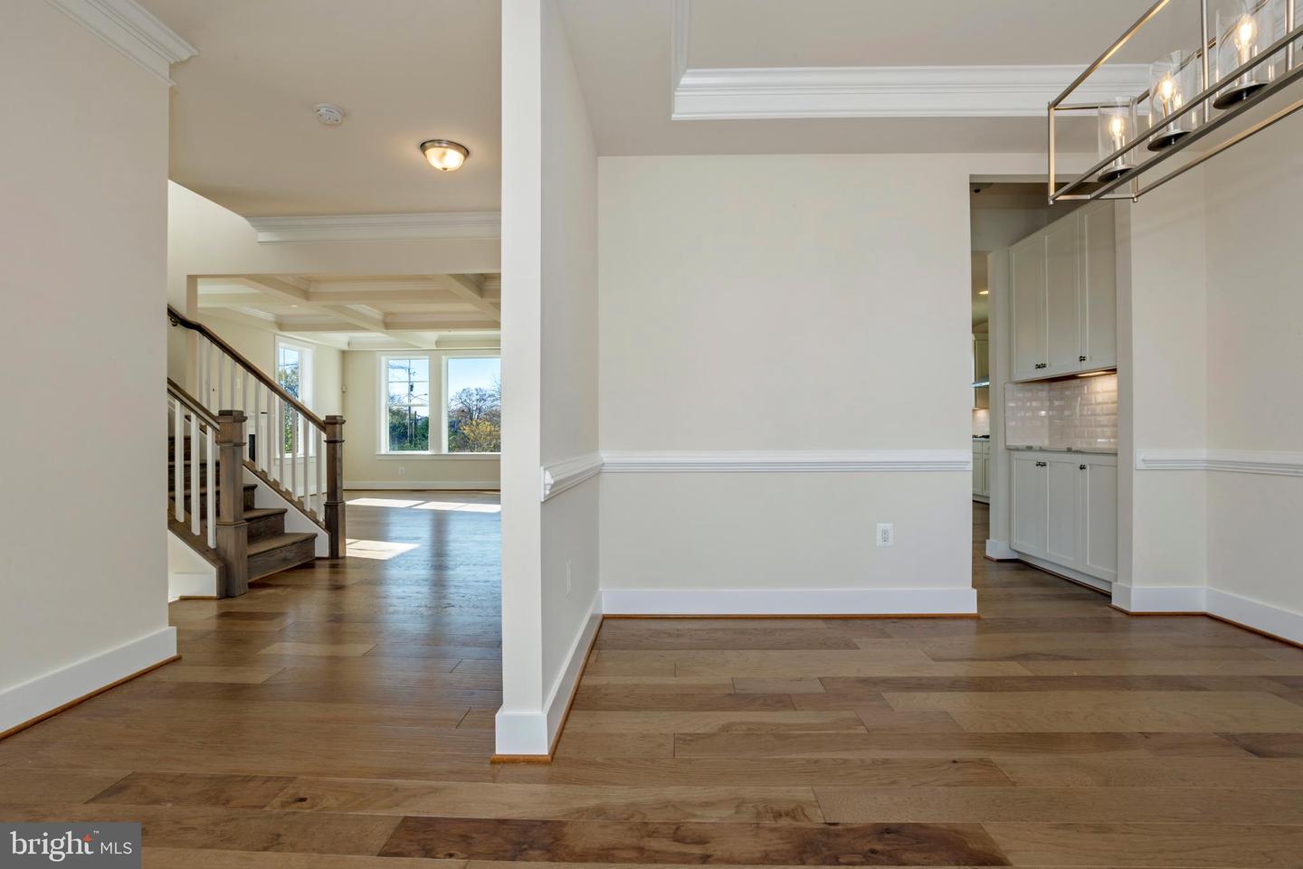 8753 SOUTHERN OAKS PL, LORTON, Virginia 22079, 5 Bedrooms Bedrooms, ,3 BathroomsBathrooms,Residential,For sale,8753 SOUTHERN OAKS PL,VAFX2285972 MLS # VAFX2285972