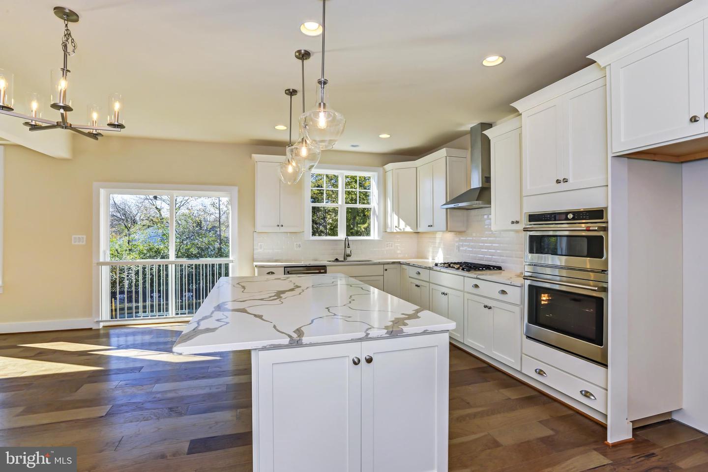 8753 SOUTHERN OAKS PL, LORTON, Virginia 22079, 5 Bedrooms Bedrooms, ,3 BathroomsBathrooms,Residential,For sale,8753 SOUTHERN OAKS PL,VAFX2285972 MLS # VAFX2285972