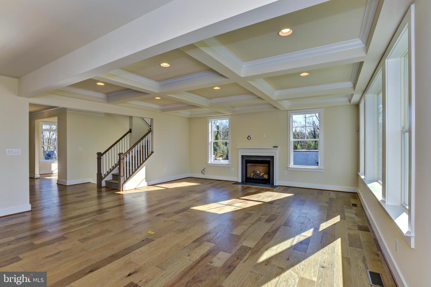 8753 SOUTHERN OAKS PL, LORTON, Virginia 22079, 5 Bedrooms Bedrooms, ,3 BathroomsBathrooms,Residential,For sale,8753 SOUTHERN OAKS PL,VAFX2285972 MLS # VAFX2285972