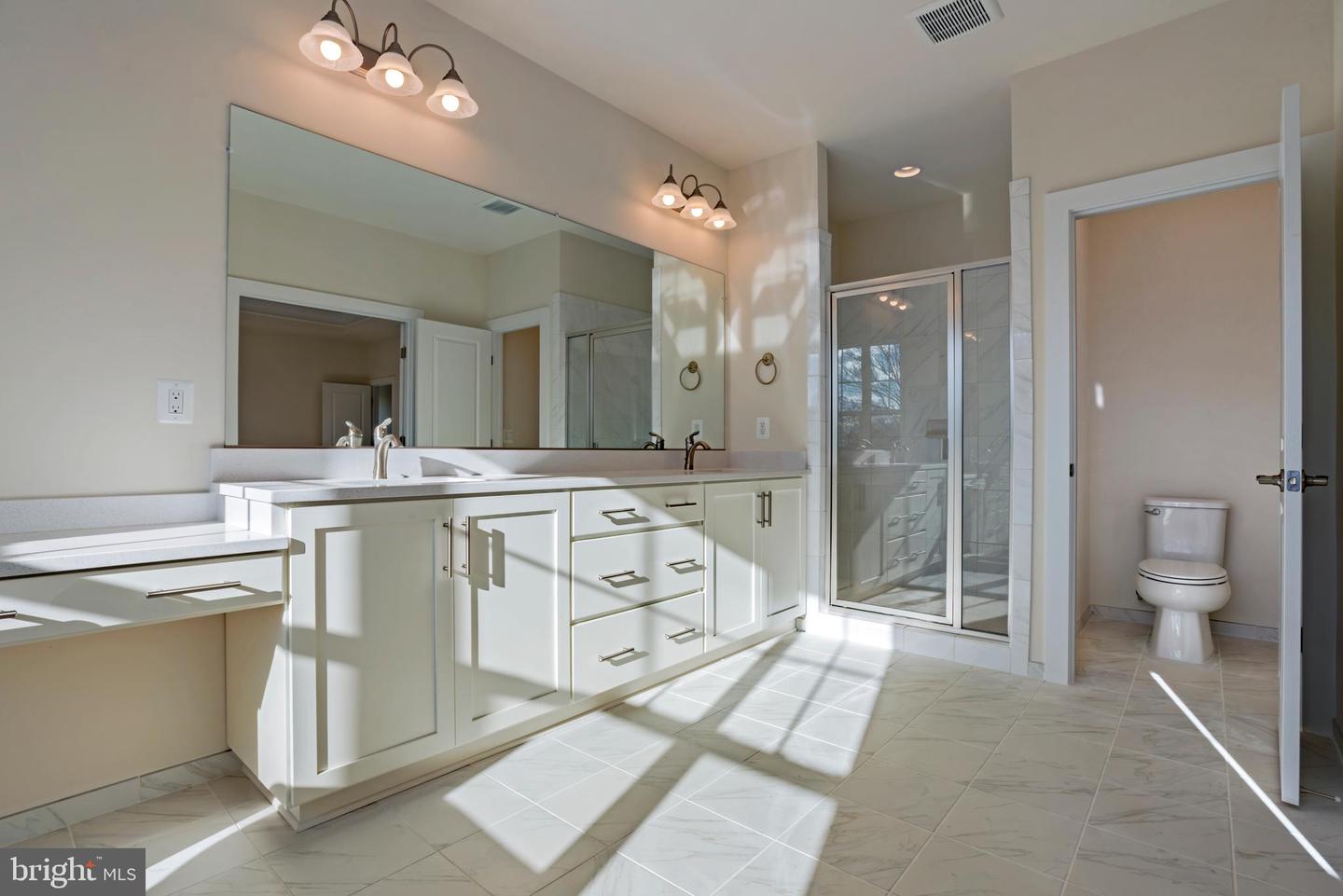 8753 SOUTHERN OAKS PL, LORTON, Virginia 22079, 5 Bedrooms Bedrooms, ,3 BathroomsBathrooms,Residential,For sale,8753 SOUTHERN OAKS PL,VAFX2285972 MLS # VAFX2285972