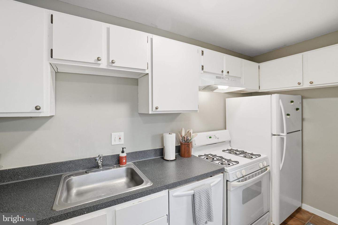 1300 S ARLINGTON RIDGE RD #204, ARLINGTON, Virginia 22202, 1 Bedroom Bedrooms, ,1 BathroomBathrooms,Residential,For sale,1300 S ARLINGTON RIDGE RD #204,VAAR2067808 MLS # VAAR2067808