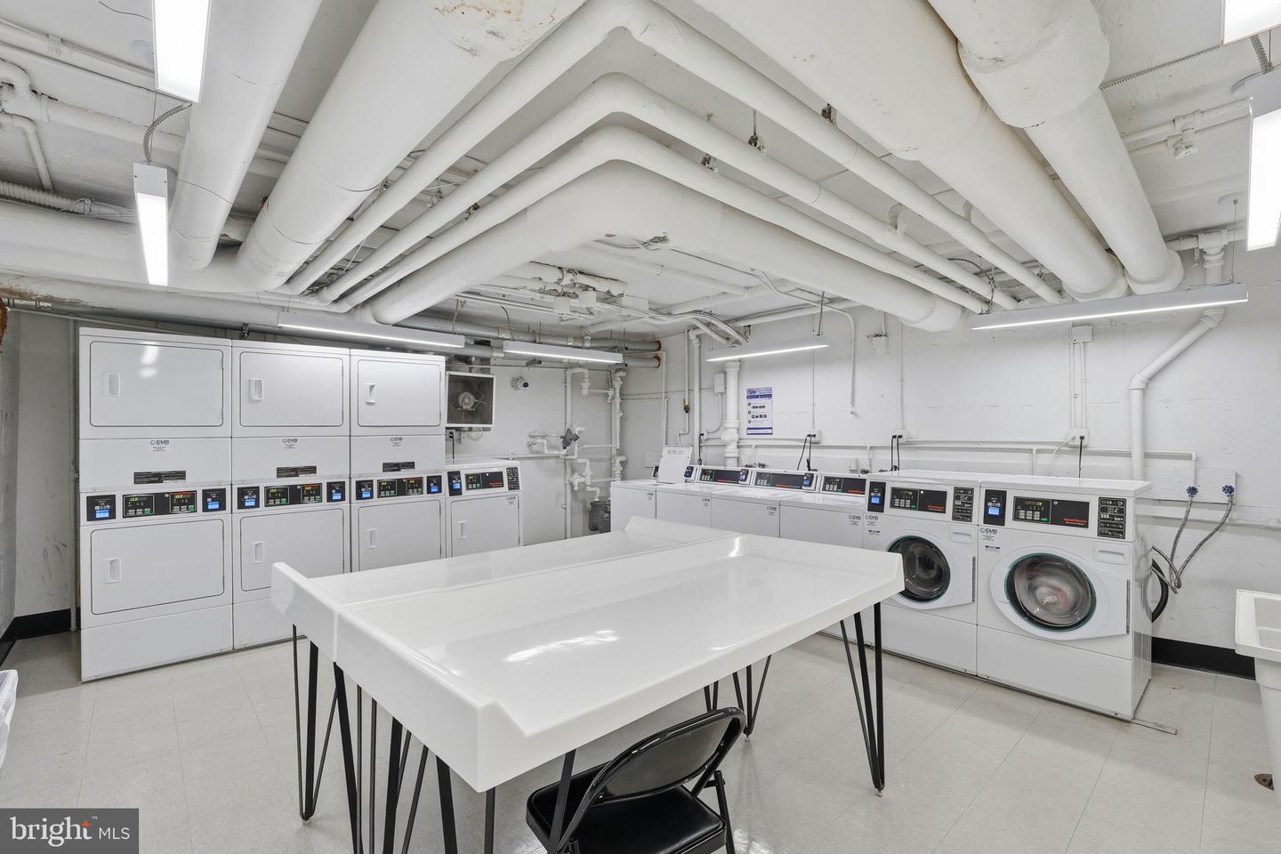 1300 S ARLINGTON RIDGE RD #204, ARLINGTON, Virginia 22202, 1 Bedroom Bedrooms, ,1 BathroomBathrooms,Residential,For sale,1300 S ARLINGTON RIDGE RD #204,VAAR2067808 MLS # VAAR2067808