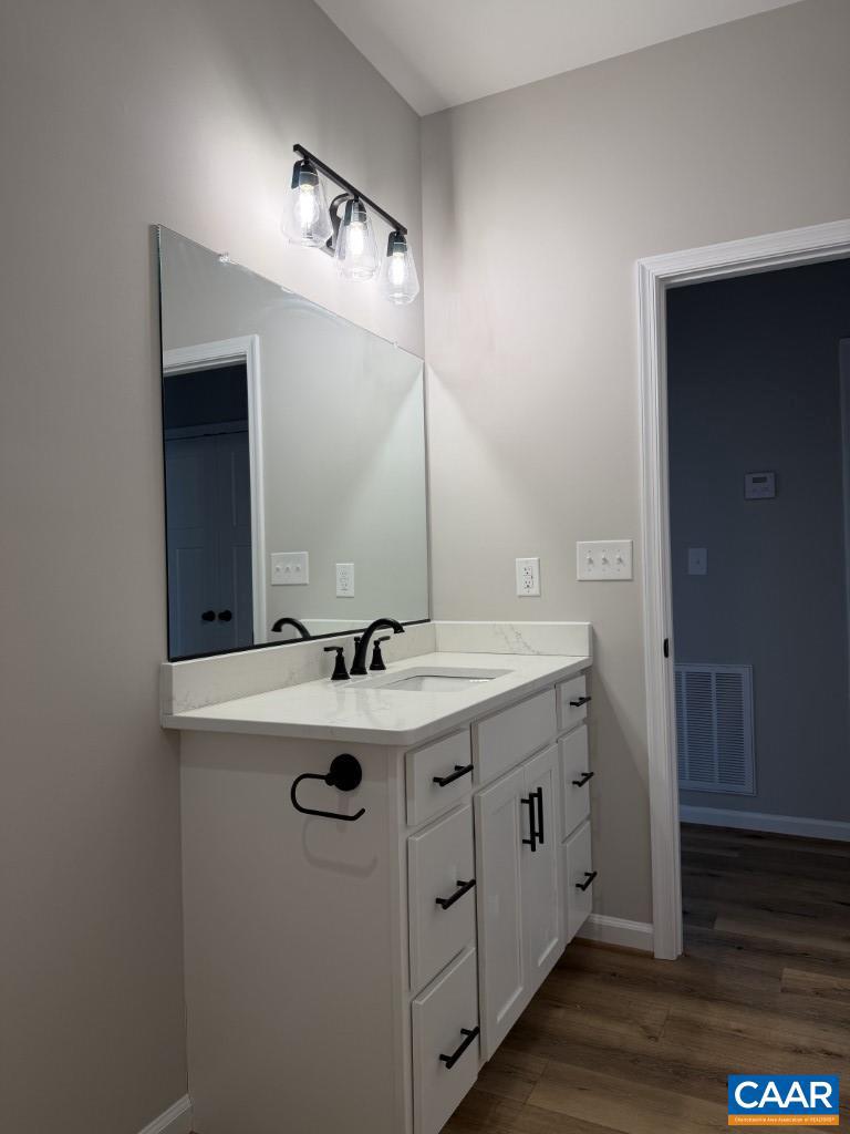 615 OAKLEIGH AVE, APPOMATTOX, Virginia 24522, 3 Bedrooms Bedrooms, ,2 BathroomsBathrooms,Residential,For sale,615 OAKLEIGH AVE,672521 MLS # 672521 615 OAKLEIGH AVE, APPOMATTOX, Virginia 24522, 3 Bedrooms Bedrooms, ,2 BathroomsBathrooms,Residential,For sale,615 OAKLEIGH AVE,672521 MLS # 672521