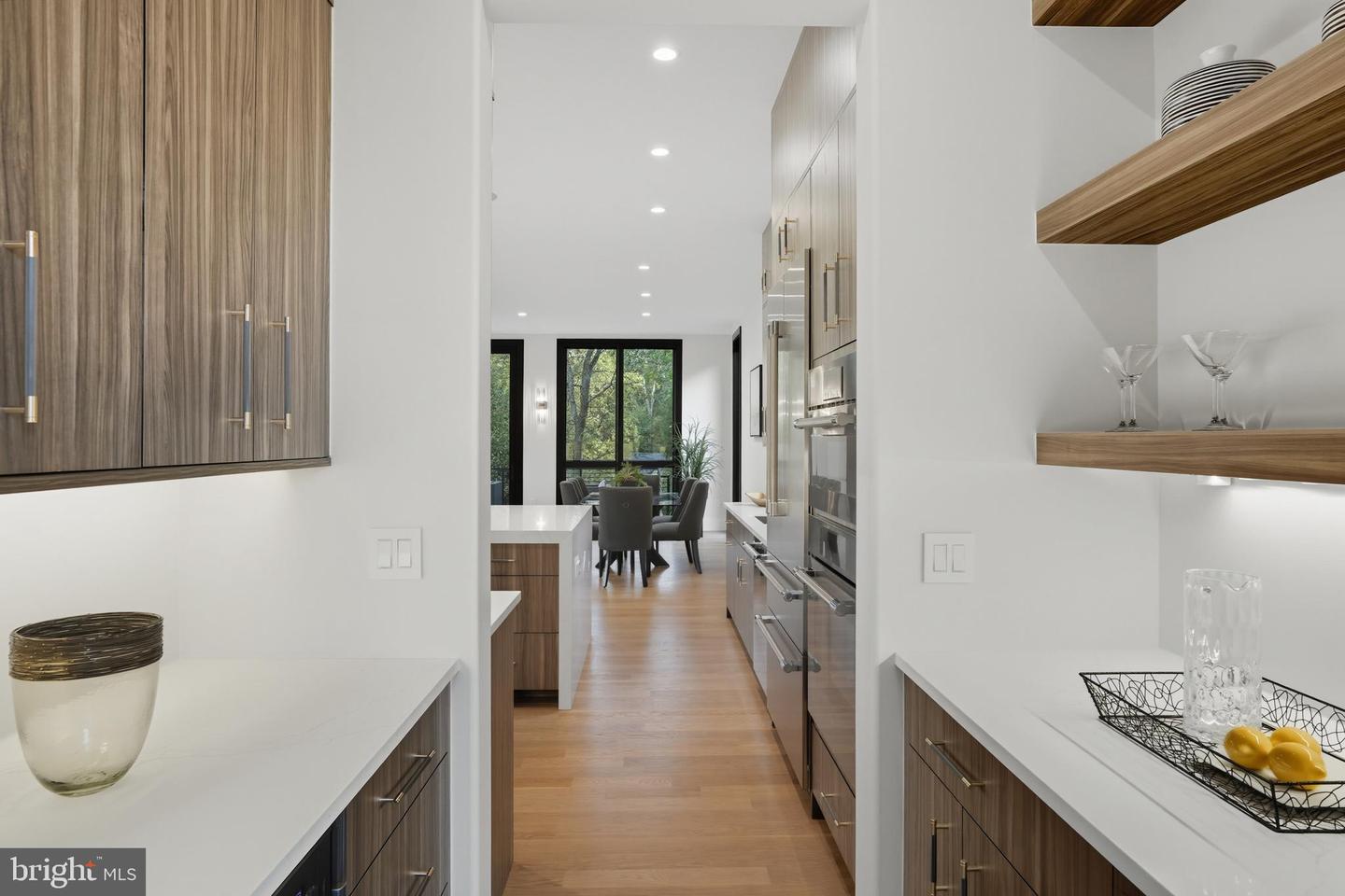 1853 MASSACHUSETTS AVE, MCLEAN, Virginia 22101, 5 Bedrooms Bedrooms, ,5 BathroomsBathrooms,Residential,For sale,1853 MASSACHUSETTS AVE,VAFX2286022 MLS # VAFX2286022