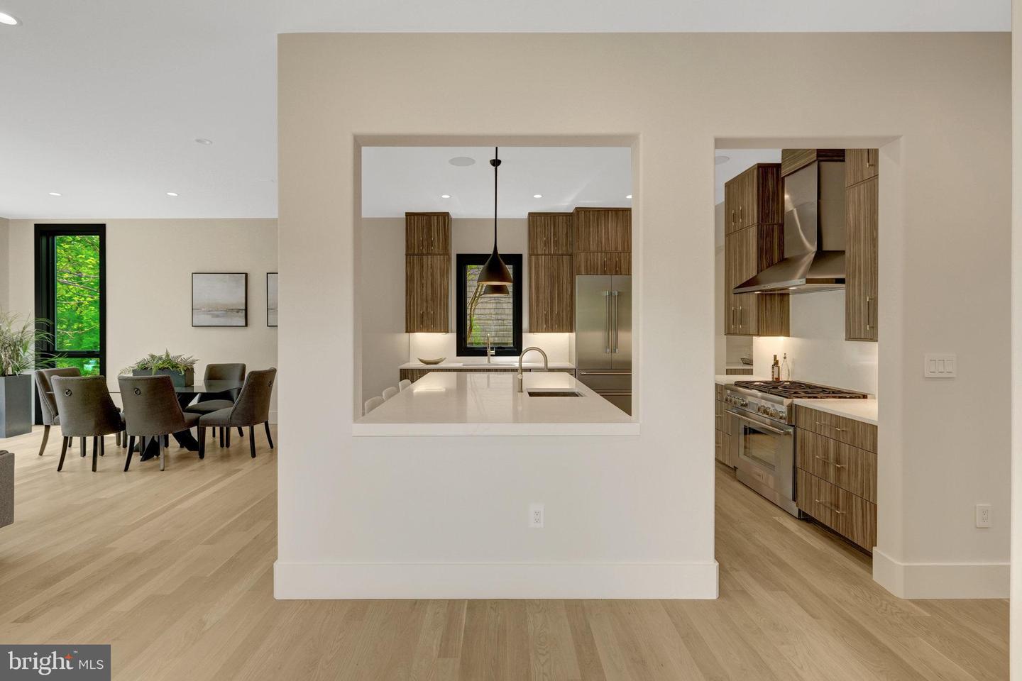 1853 MASSACHUSETTS AVE, MCLEAN, Virginia 22101, 5 Bedrooms Bedrooms, ,5 BathroomsBathrooms,Residential,For sale,1853 MASSACHUSETTS AVE,VAFX2286022 MLS # VAFX2286022