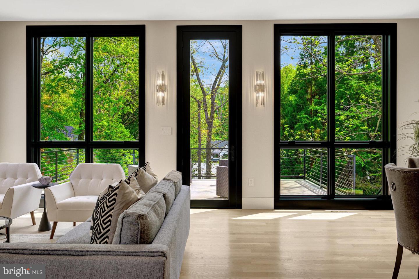 1853 MASSACHUSETTS AVE, MCLEAN, Virginia 22101, 5 Bedrooms Bedrooms, ,5 BathroomsBathrooms,Residential,For sale,1853 MASSACHUSETTS AVE,VAFX2286022 MLS # VAFX2286022