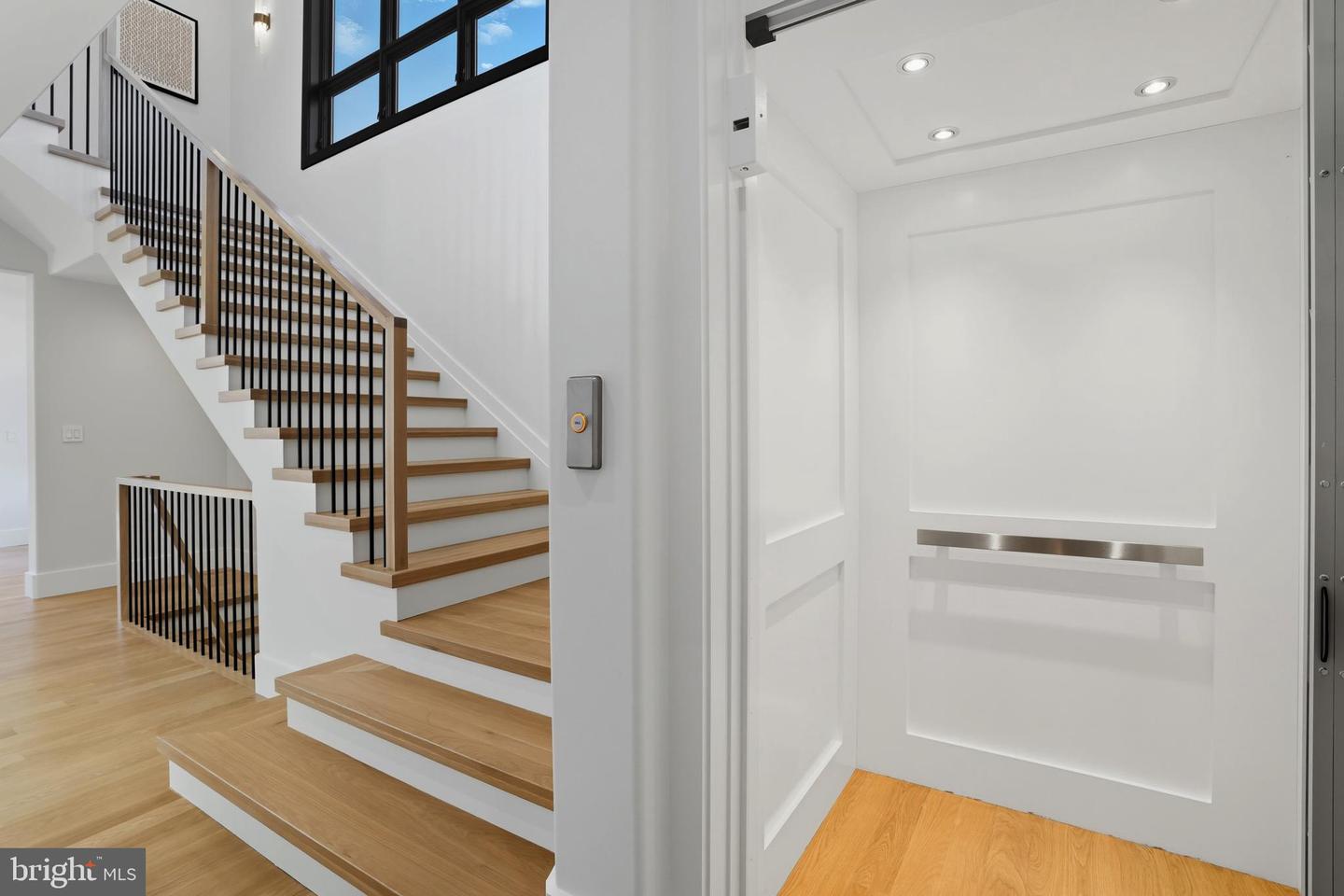 1853 MASSACHUSETTS AVE, MCLEAN, Virginia 22101, 5 Bedrooms Bedrooms, ,5 BathroomsBathrooms,Residential,For sale,1853 MASSACHUSETTS AVE,VAFX2286022 MLS # VAFX2286022