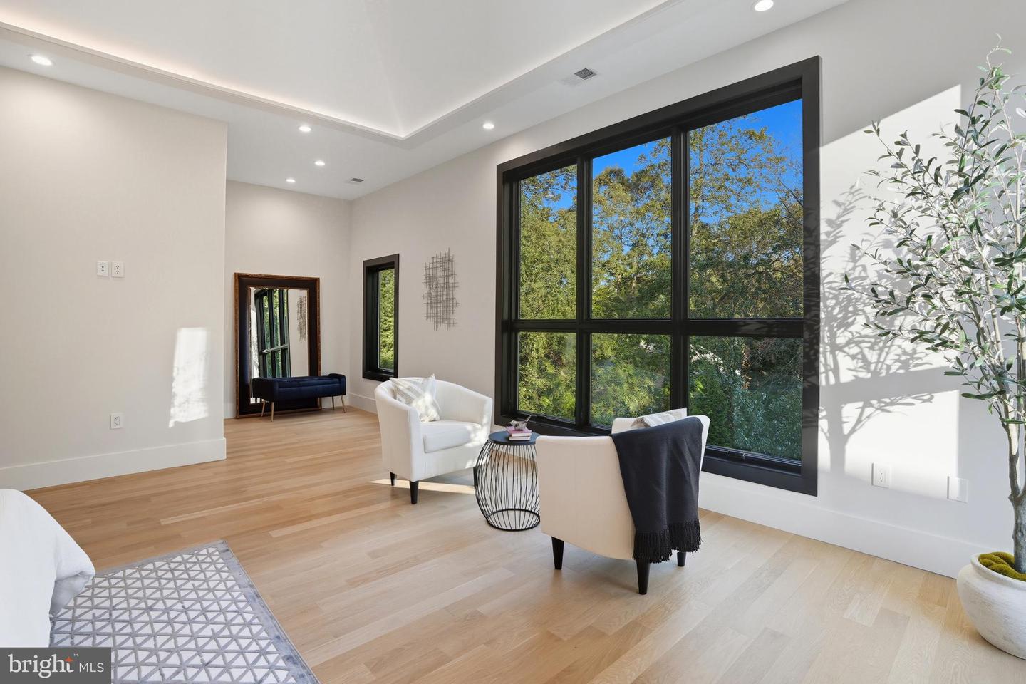 1853 MASSACHUSETTS AVE, MCLEAN, Virginia 22101, 5 Bedrooms Bedrooms, ,5 BathroomsBathrooms,Residential,For sale,1853 MASSACHUSETTS AVE,VAFX2286022 MLS # VAFX2286022