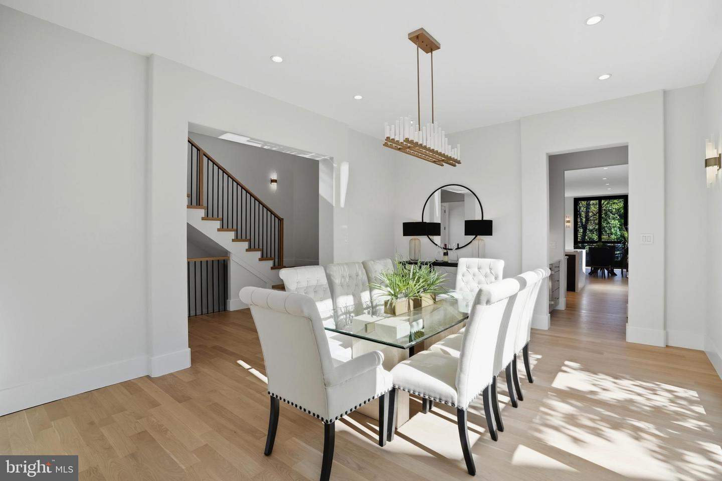 1853 MASSACHUSETTS AVE, MCLEAN, Virginia 22101, 5 Bedrooms Bedrooms, ,5 BathroomsBathrooms,Residential,For sale,1853 MASSACHUSETTS AVE,VAFX2286022 MLS # VAFX2286022