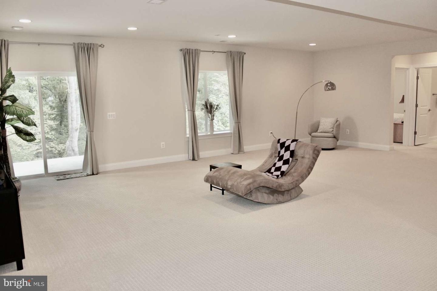 124 PIMPERNEL PL, LAKE FREDERICK, Virginia 22630, 3 Bedrooms Bedrooms, 7 Rooms Rooms,3 BathroomsBathrooms,Residential,For sale,124 PIMPERNEL PL,VAFV2039024 MLS # VAFV2039024