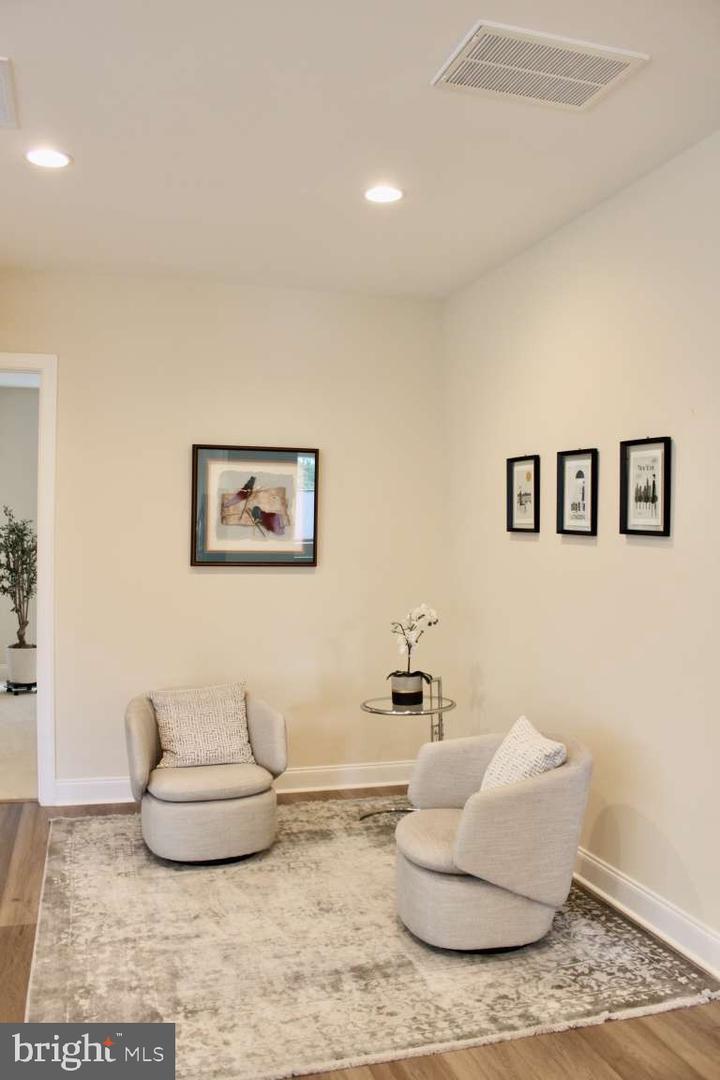 124 PIMPERNEL PL, LAKE FREDERICK, Virginia 22630, 3 Bedrooms Bedrooms, 7 Rooms Rooms,3 BathroomsBathrooms,Residential,For sale,124 PIMPERNEL PL,VAFV2039024 MLS # VAFV2039024