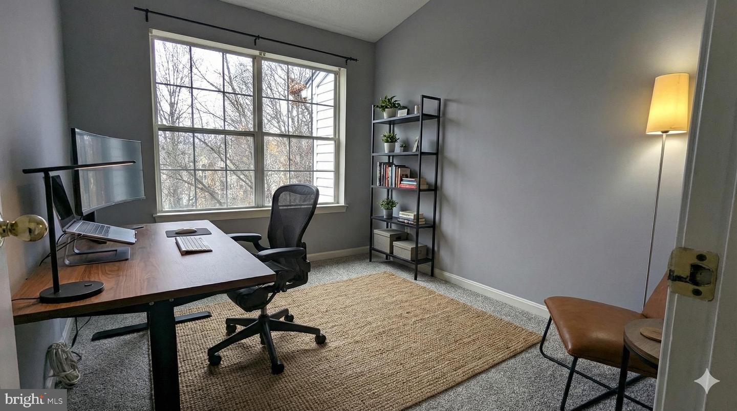 14437 GLENCREST CIR #129, CENTREVILLE, Virginia 20120, 3 Bedrooms Bedrooms, ,2 BathroomsBathrooms,Residential,For sale,14437 GLENCREST CIR #129,VAFX2286042 MLS # VAFX2286042