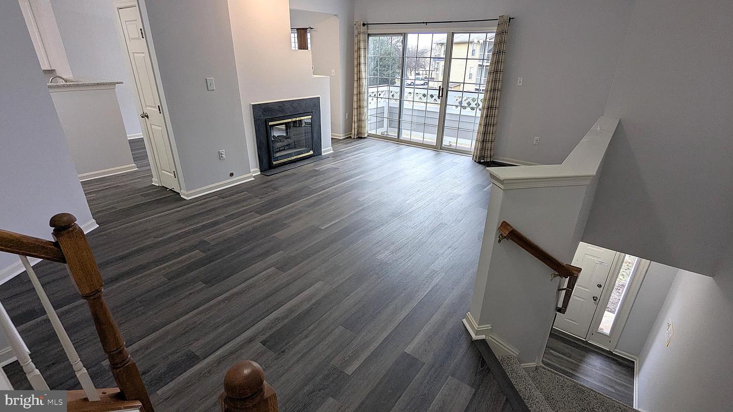 14437 GLENCREST CIR #129, CENTREVILLE, Virginia 20120, 3 Bedrooms Bedrooms, ,2 BathroomsBathrooms,Residential,For sale,14437 GLENCREST CIR #129,VAFX2286042 MLS # VAFX2286042