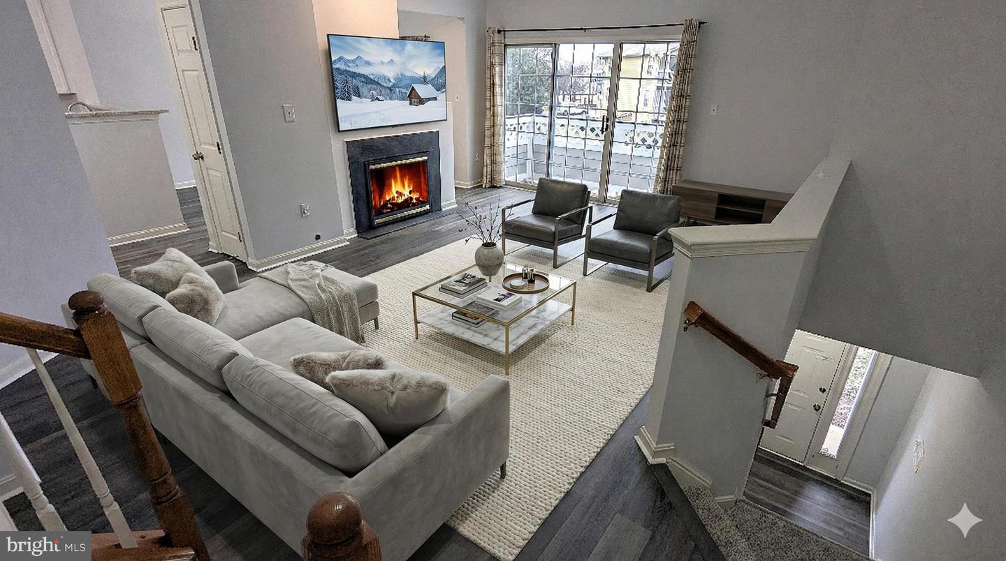 14437 GLENCREST CIR #129, CENTREVILLE, Virginia 20120, 3 Bedrooms Bedrooms, ,2 BathroomsBathrooms,Residential,For sale,14437 GLENCREST CIR #129,VAFX2286042 MLS # VAFX2286042