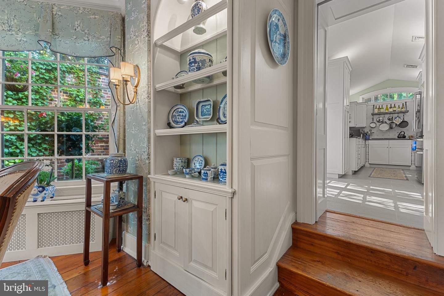 210 PRINCE ST, ALEXANDRIA, Virginia 22314, 4 Bedrooms Bedrooms, ,4 BathroomsBathrooms,Residential,For sale,210 PRINCE ST,VAAX2044414 MLS # VAAX2044414