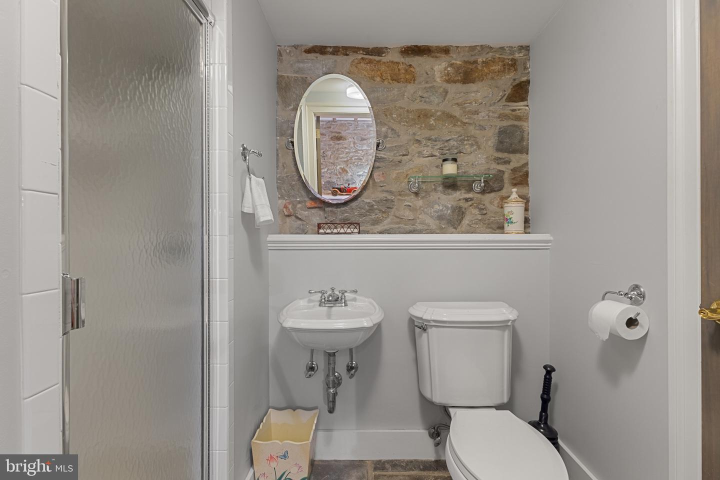 210 PRINCE ST, ALEXANDRIA, Virginia 22314, 4 Bedrooms Bedrooms, ,4 BathroomsBathrooms,Residential,For sale,210 PRINCE ST,VAAX2044414 MLS # VAAX2044414