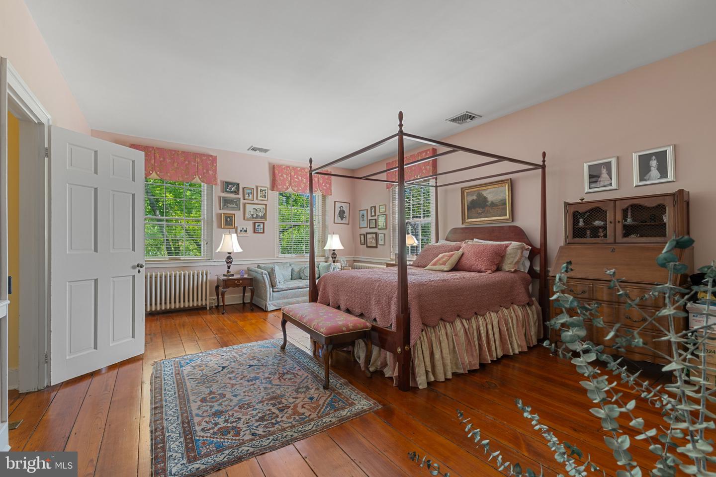 210 PRINCE ST, ALEXANDRIA, Virginia 22314, 4 Bedrooms Bedrooms, ,4 BathroomsBathrooms,Residential,For sale,210 PRINCE ST,VAAX2044414 MLS # VAAX2044414