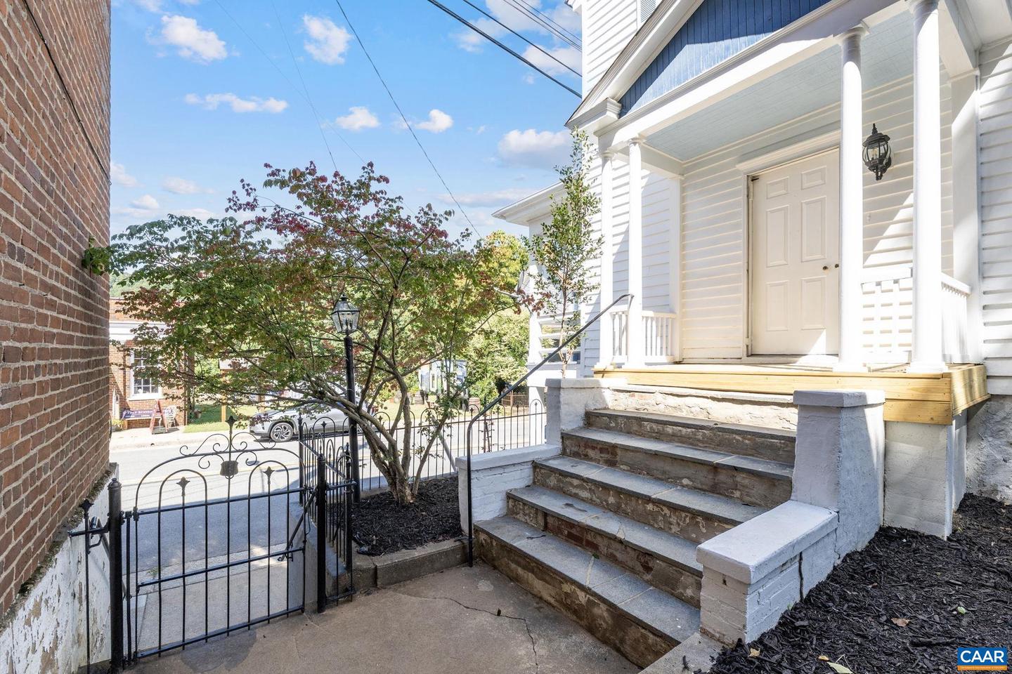 622 FRONT ST, LOVINGSTON, Virginia 22949, 3 Bedrooms Bedrooms, ,2 BathroomsBathrooms,Residential,For sale,622 FRONT ST,668677 MLS # 668677