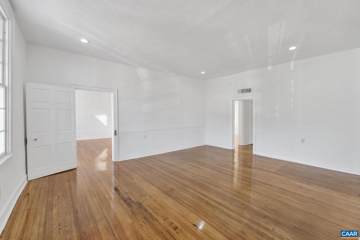 622 FRONT ST, LOVINGSTON, Virginia 22949, 3 Bedrooms Bedrooms, ,2 BathroomsBathrooms,Residential,For sale,622 FRONT ST,668677 MLS # 668677