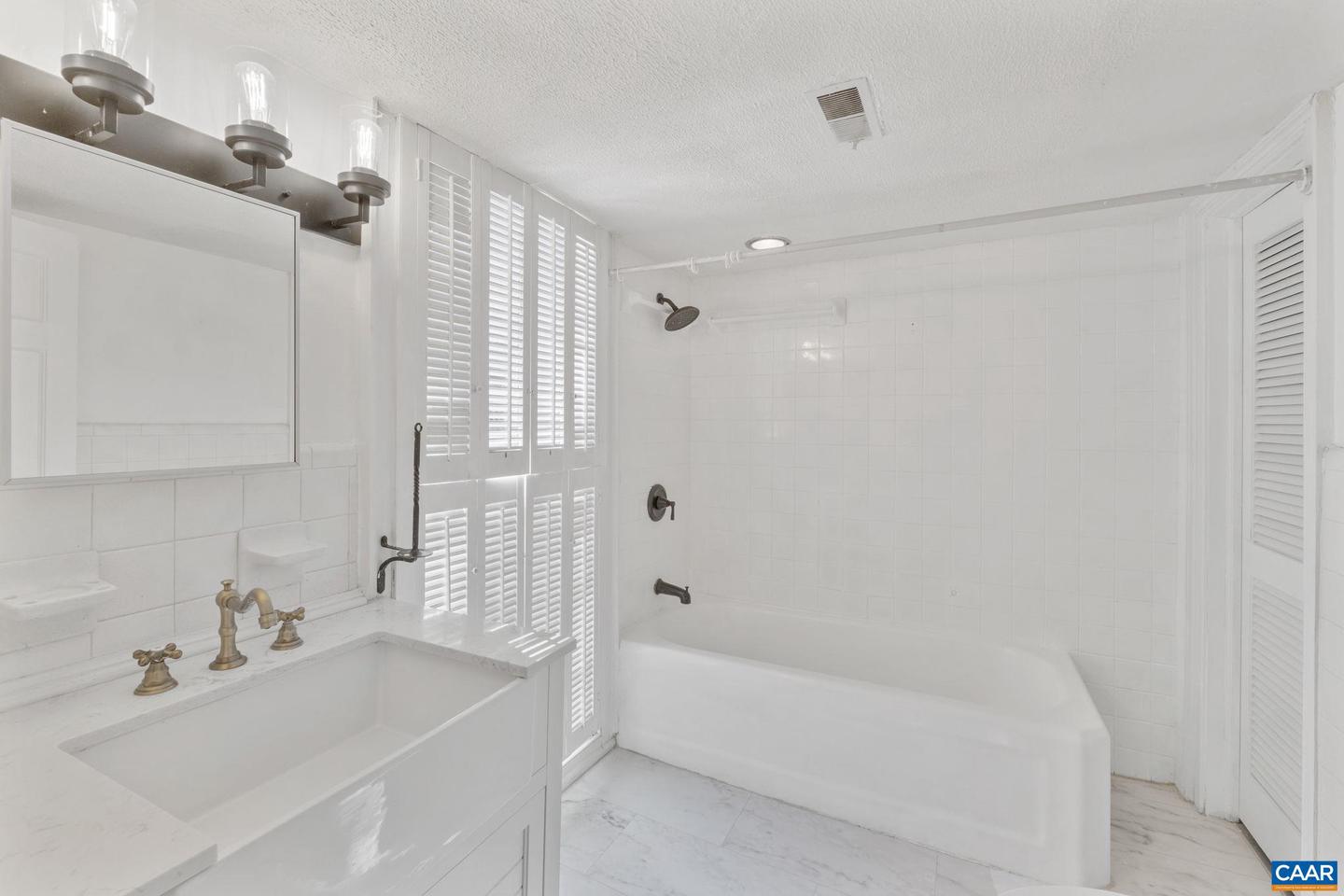 622 FRONT ST, LOVINGSTON, Virginia 22949, 3 Bedrooms Bedrooms, ,2 BathroomsBathrooms,Residential,For sale,622 FRONT ST,668677 MLS # 668677