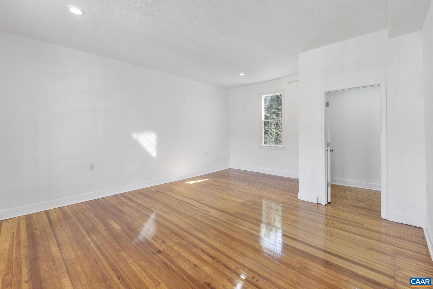 622 FRONT ST, LOVINGSTON, Virginia 22949, 3 Bedrooms Bedrooms, ,2 BathroomsBathrooms,Residential,For sale,622 FRONT ST,668677 MLS # 668677