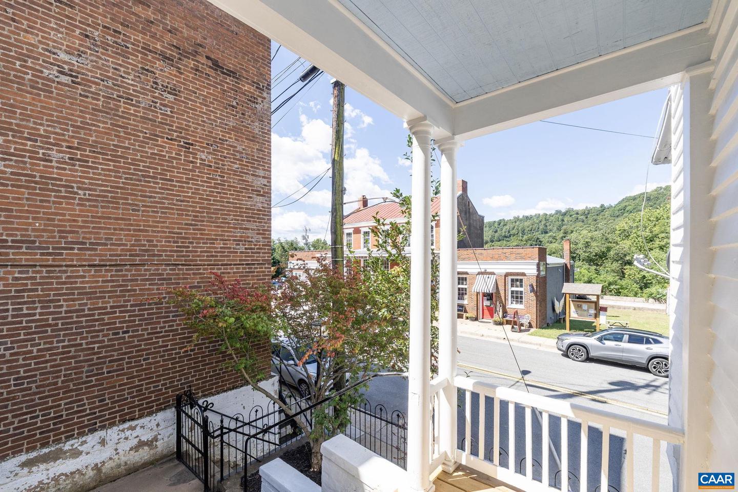 622 FRONT ST, LOVINGSTON, Virginia 22949, 3 Bedrooms Bedrooms, ,2 BathroomsBathrooms,Residential,For sale,622 FRONT ST,668677 MLS # 668677