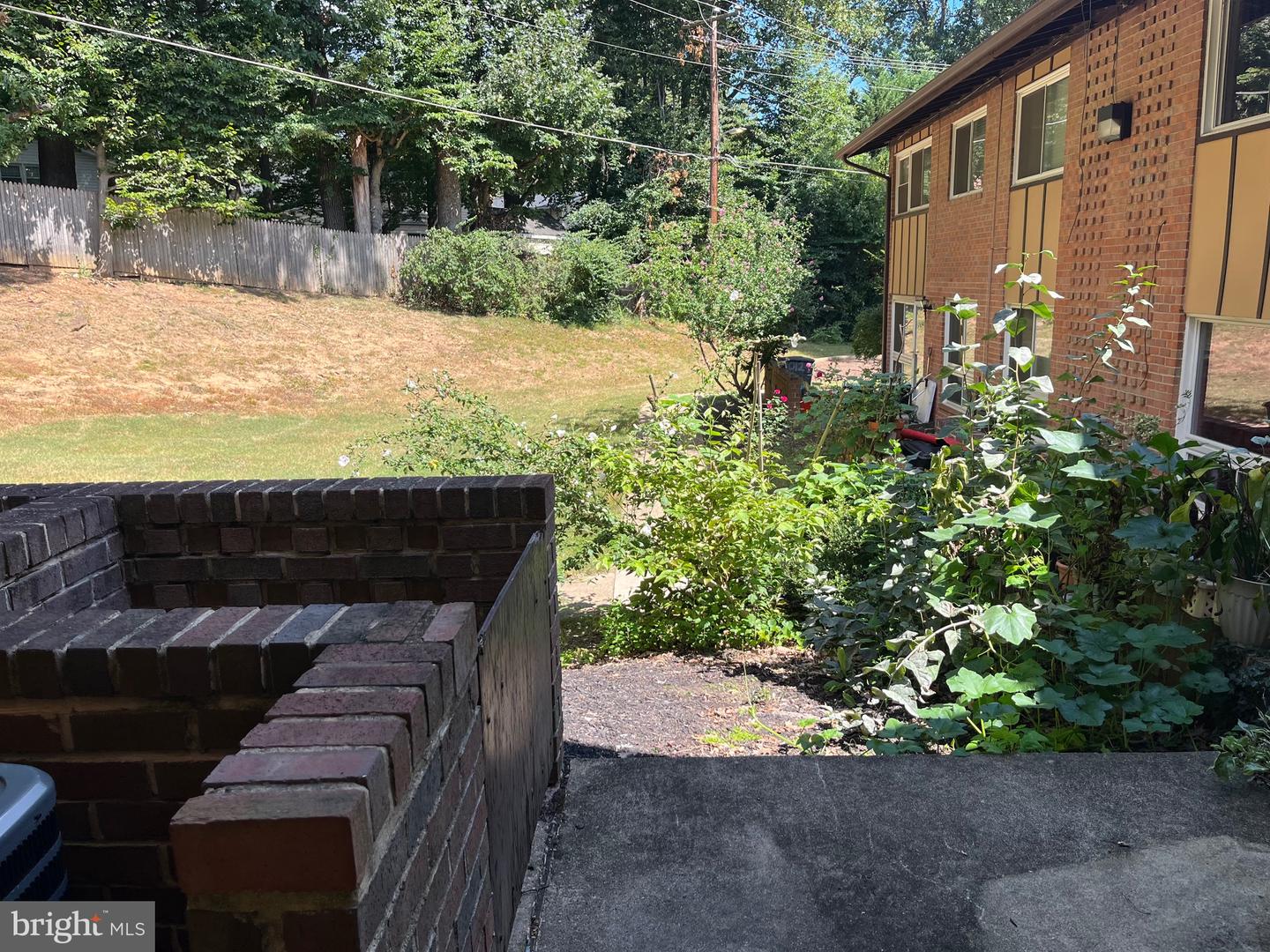 10136 FAIR WOODS DR, FAIRFAX, Virginia 22030, 3 Bedrooms Bedrooms, ,1 BathroomBathrooms,Residential,For sale,10136 FAIR WOODS DR,VAFC2006966 MLS # VAFC2006966