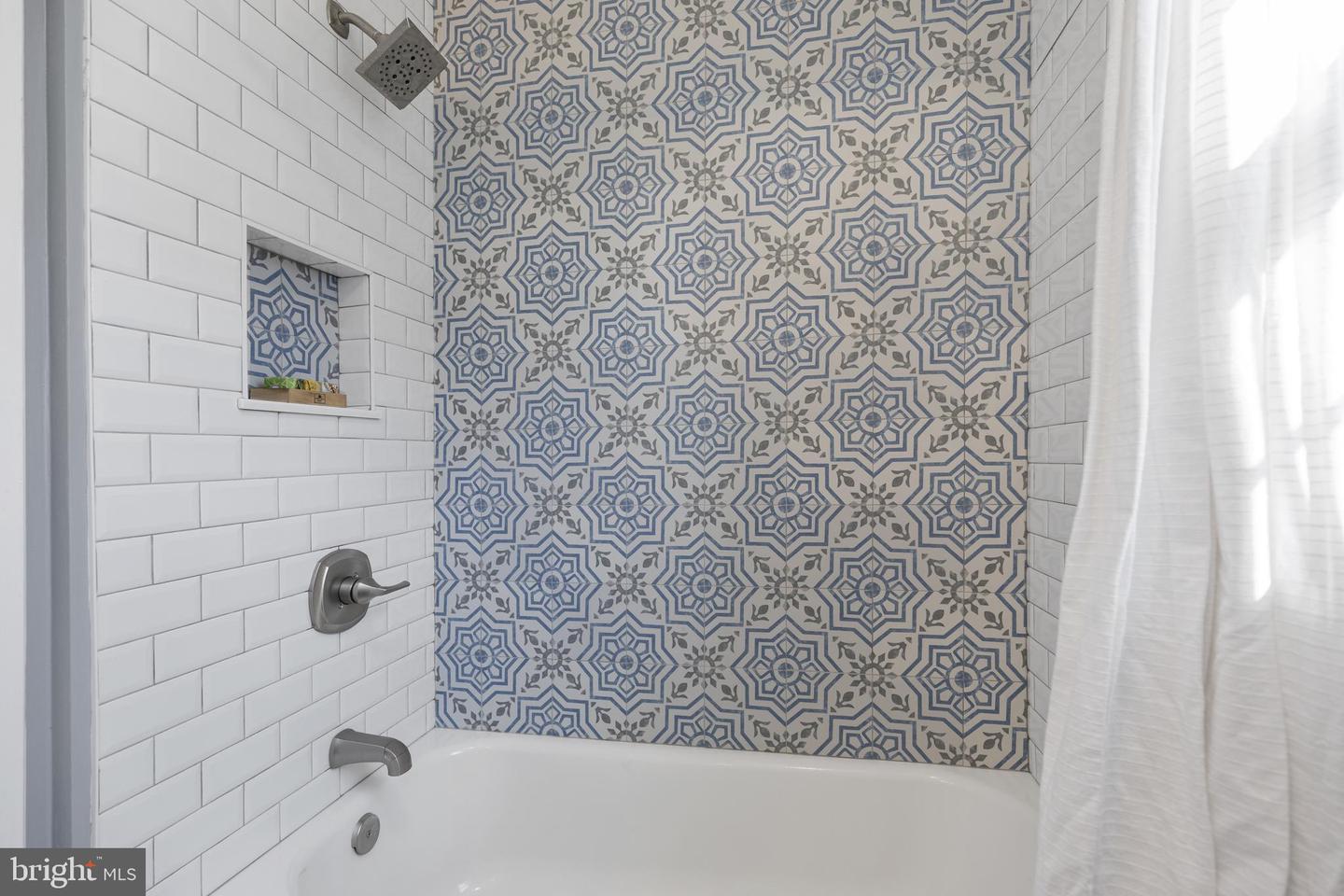 4426 36TH ST S #A1, ARLINGTON, Virginia 22206, 1 Bedroom Bedrooms, ,2 BathroomsBathrooms,Residential,For sale,4426 36TH ST S #A1,VAAR2064430 MLS # VAAR2064430