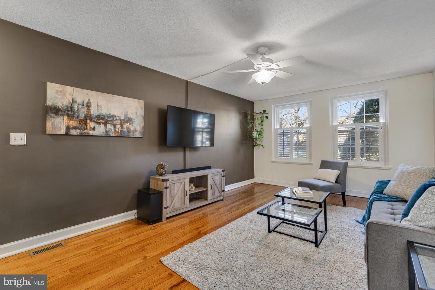 4426 36TH ST S #A1, ARLINGTON, Virginia 22206, 1 Bedroom Bedrooms, ,2 BathroomsBathrooms,Residential,For sale,4426 36TH ST S #A1,VAAR2064430 MLS # VAAR2064430