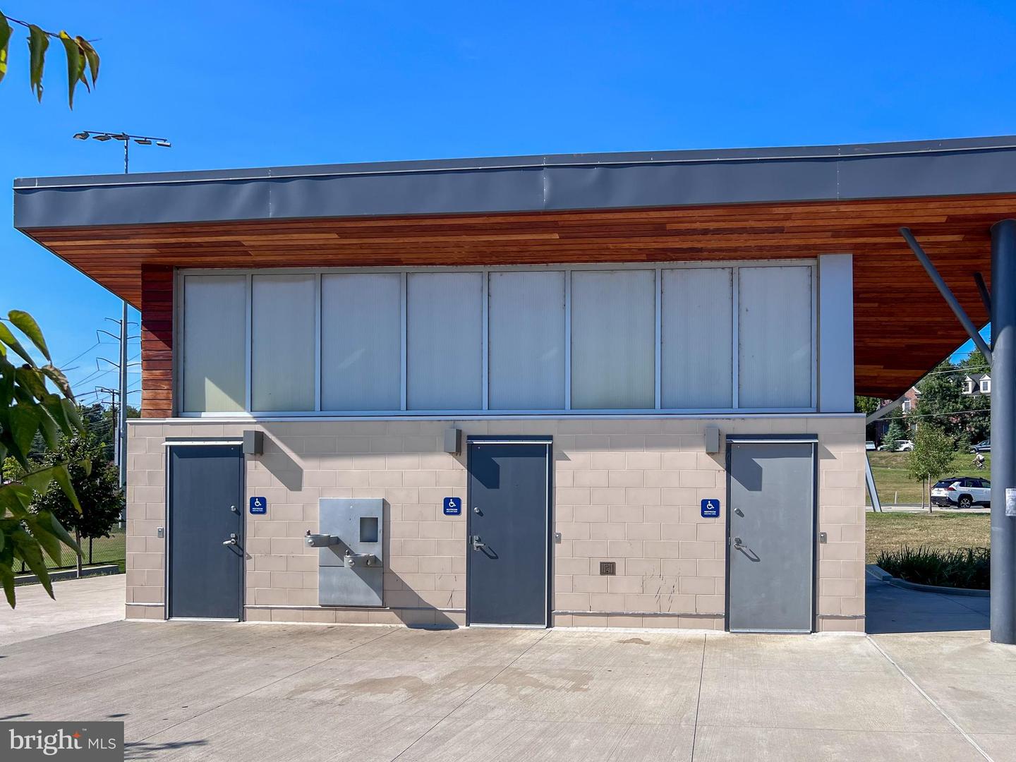 4426 36TH ST S #A1, ARLINGTON, Virginia 22206, 1 Bedroom Bedrooms, ,2 BathroomsBathrooms,Residential,For sale,4426 36TH ST S #A1,VAAR2064430 MLS # VAAR2064430