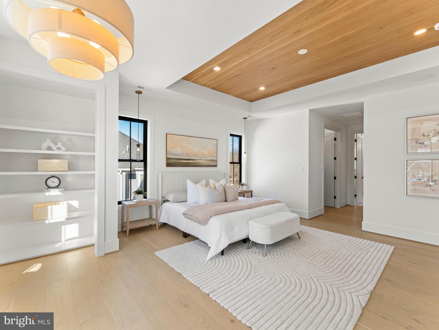 406 DOVE CIR SW, VIENNA, Virginia 22180, 6 Bedrooms Bedrooms, ,6 BathroomsBathrooms,Residential,For sale,406 DOVE CIR SW,VAFX2276068 MLS # VAFX2276068