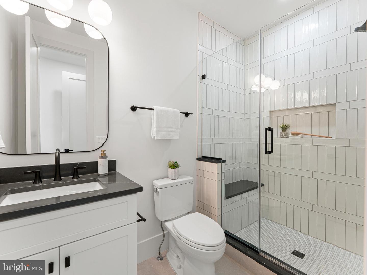 406 DOVE CIR SW, VIENNA, Virginia 22180, 6 Bedrooms Bedrooms, ,6 BathroomsBathrooms,Residential,For sale,406 DOVE CIR SW,VAFX2276068 MLS # VAFX2276068