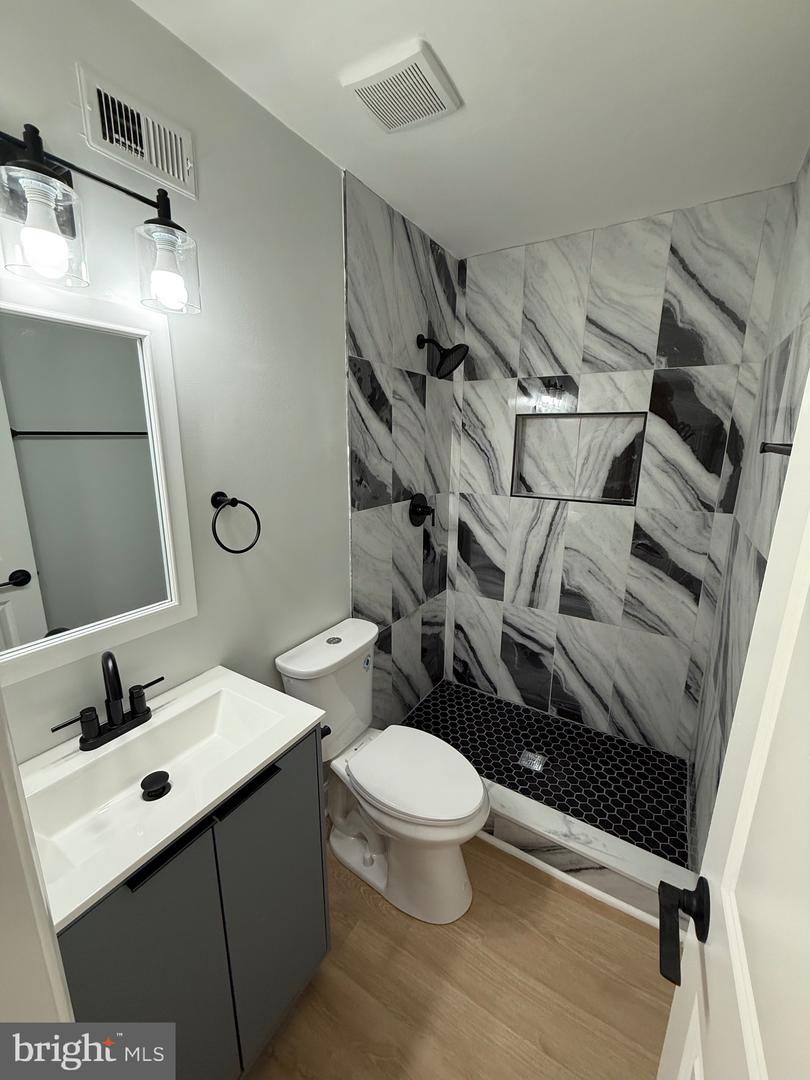 773 WHEELER HILL DR SE #773, WASHINGTON, District Of Columbia 20032, 4 Bedrooms Bedrooms, ,2 BathroomsBathrooms,Residential,For sale,773 WHEELER HILL DR SE #773,DCDC2229508 MLS # DCDC2229508