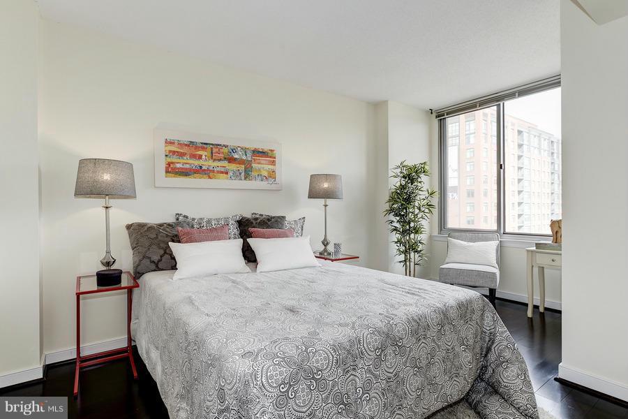 555 MASSACHUSETTS AVE NW #806, WASHINGTON, District Of Columbia 20001, 1 Bedroom Bedrooms, ,1 BathroomBathrooms,Residential,For sale,555 MASSACHUSETTS AVE NW #806,DCDC2230146 MLS # DCDC2230146