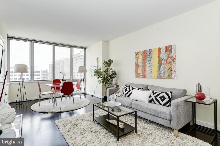 555 MASSACHUSETTS AVE NW #806, WASHINGTON, District Of Columbia 20001, 1 Bedroom Bedrooms, ,1 BathroomBathrooms,Residential,For sale,555 MASSACHUSETTS AVE NW #806,DCDC2230146 MLS # DCDC2230146