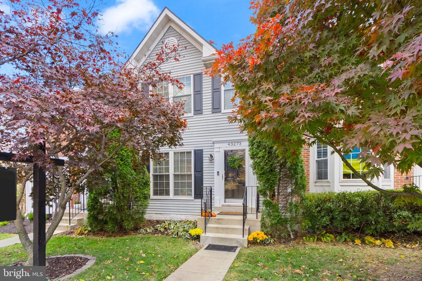 43273 CLEARNIGHT TER, ASHBURN, Virginia 20147, 3 Bedrooms Bedrooms, ,3 BathroomsBathrooms,Residential,For sale,43273 CLEARNIGHT TER,VALO2110472 MLS # VALO2110472