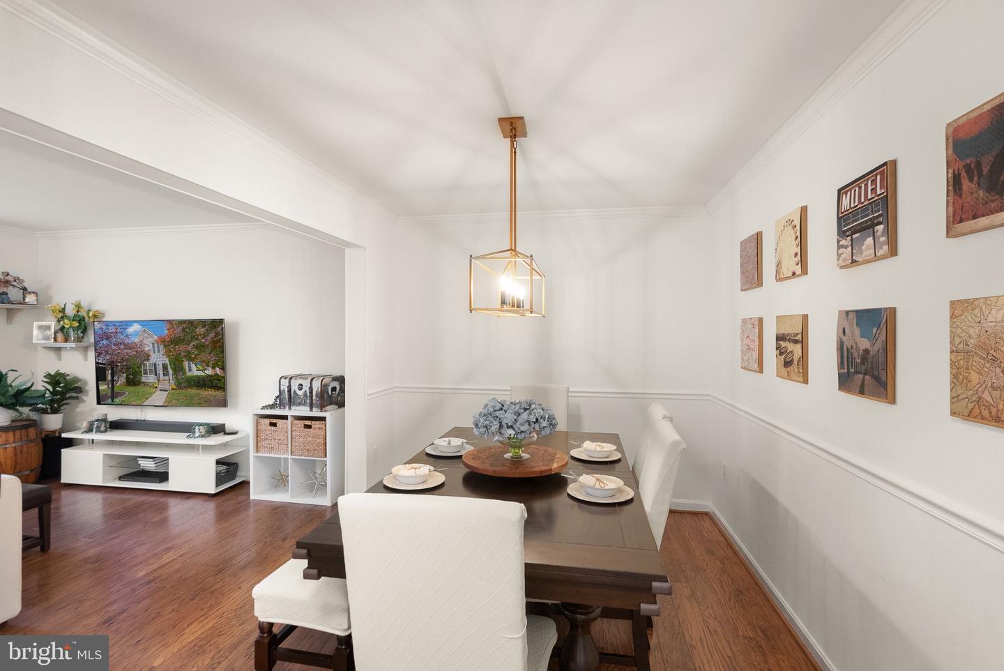 43273 CLEARNIGHT TER, ASHBURN, Virginia 20147, 3 Bedrooms Bedrooms, ,3 BathroomsBathrooms,Residential,For sale,43273 CLEARNIGHT TER,VALO2110472 MLS # VALO2110472