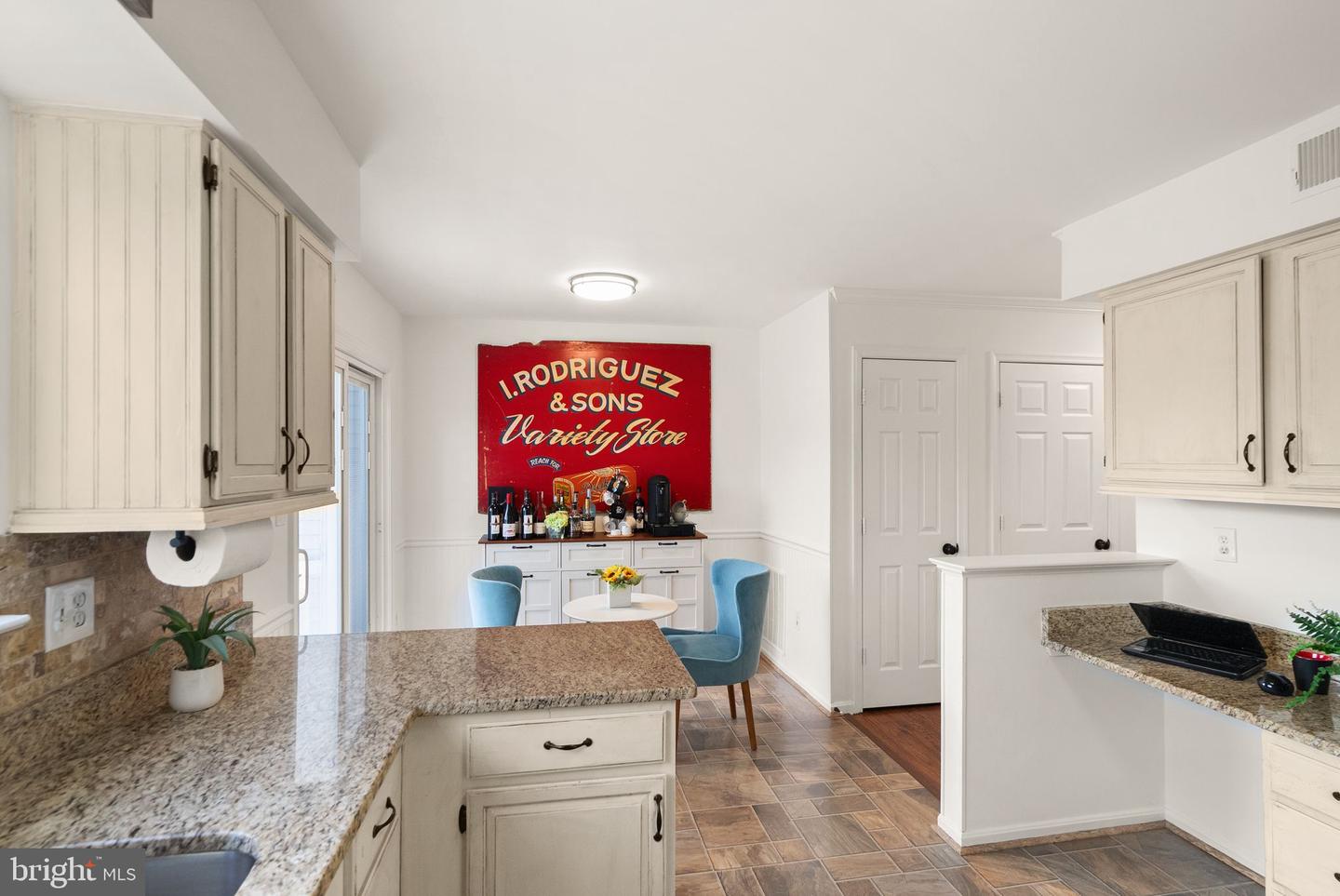 43273 CLEARNIGHT TER, ASHBURN, Virginia 20147, 3 Bedrooms Bedrooms, ,3 BathroomsBathrooms,Residential,For sale,43273 CLEARNIGHT TER,VALO2110472 MLS # VALO2110472