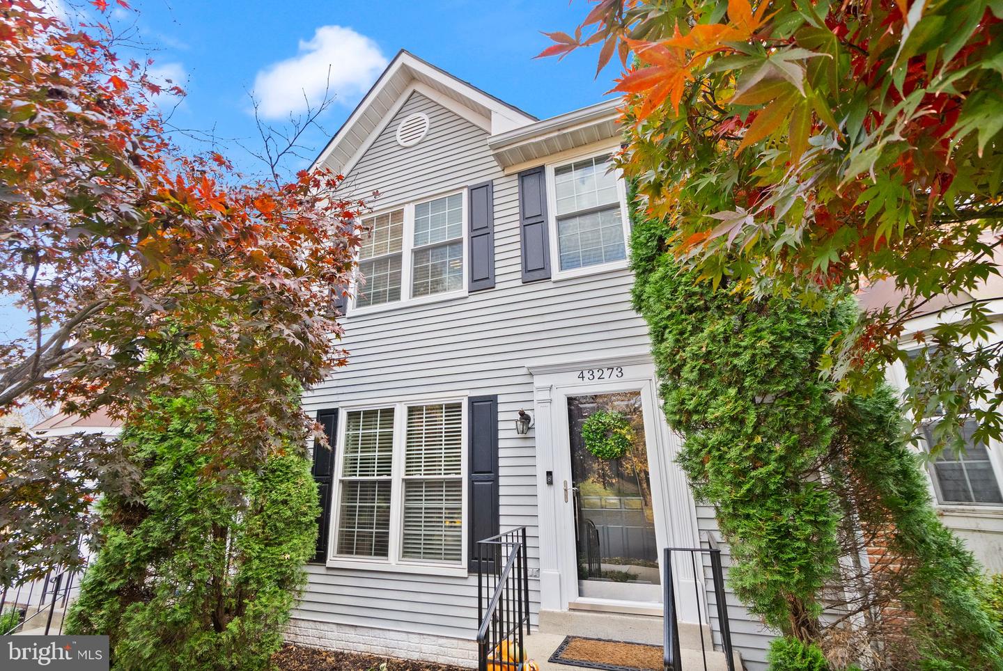 43273 CLEARNIGHT TER, ASHBURN, Virginia 20147, 3 Bedrooms Bedrooms, ,3 BathroomsBathrooms,Residential,For sale,43273 CLEARNIGHT TER,VALO2110472 MLS # VALO2110472