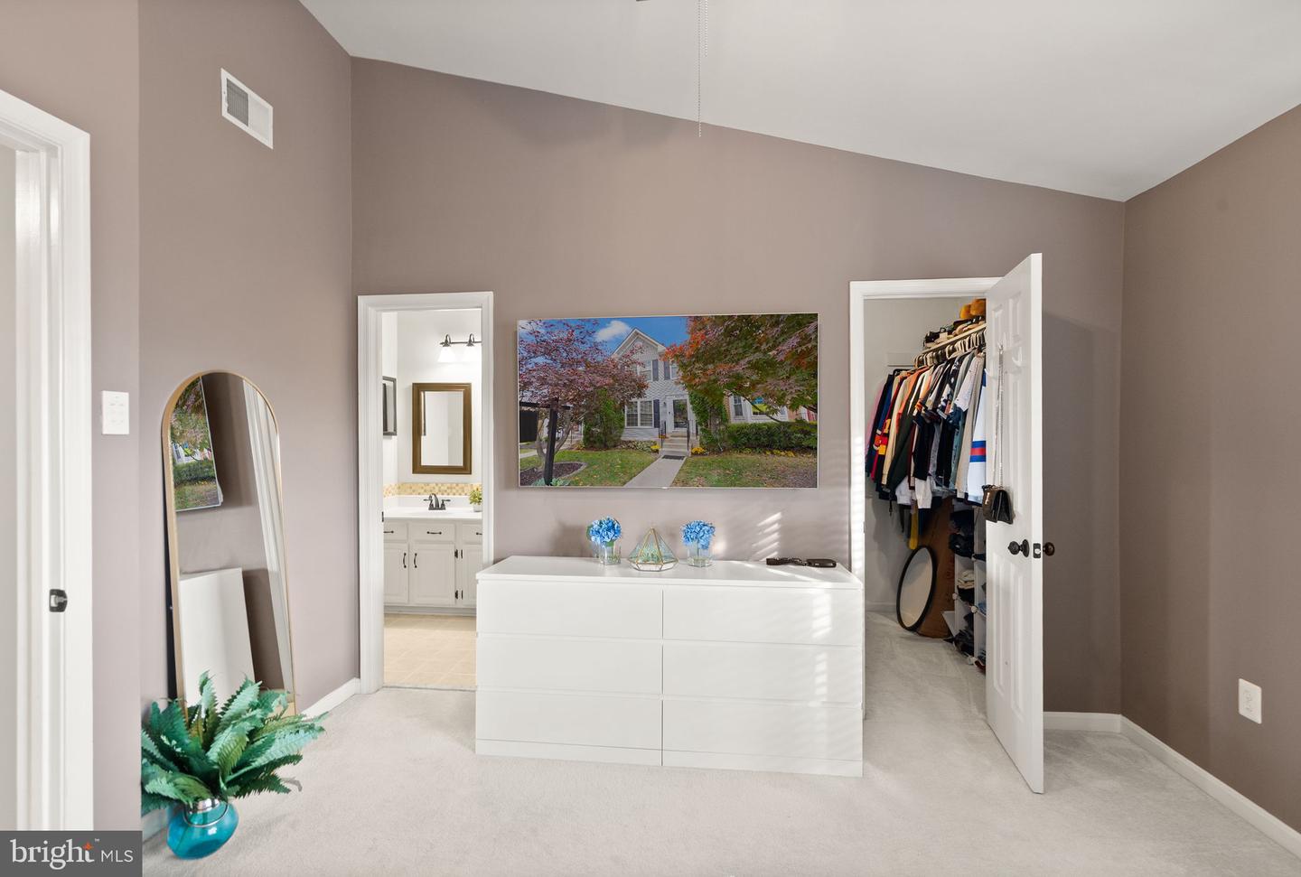 43273 CLEARNIGHT TER, ASHBURN, Virginia 20147, 3 Bedrooms Bedrooms, ,3 BathroomsBathrooms,Residential,For sale,43273 CLEARNIGHT TER,VALO2110472 MLS # VALO2110472