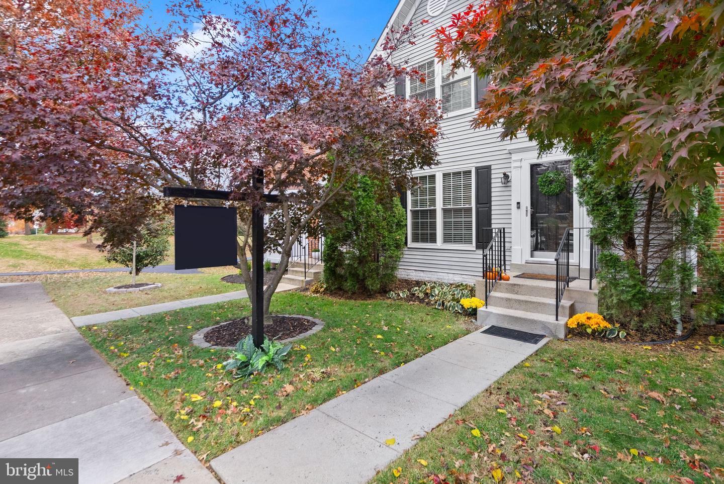 43273 CLEARNIGHT TER, ASHBURN, Virginia 20147, 3 Bedrooms Bedrooms, ,3 BathroomsBathrooms,Residential,For sale,43273 CLEARNIGHT TER,VALO2110472 MLS # VALO2110472