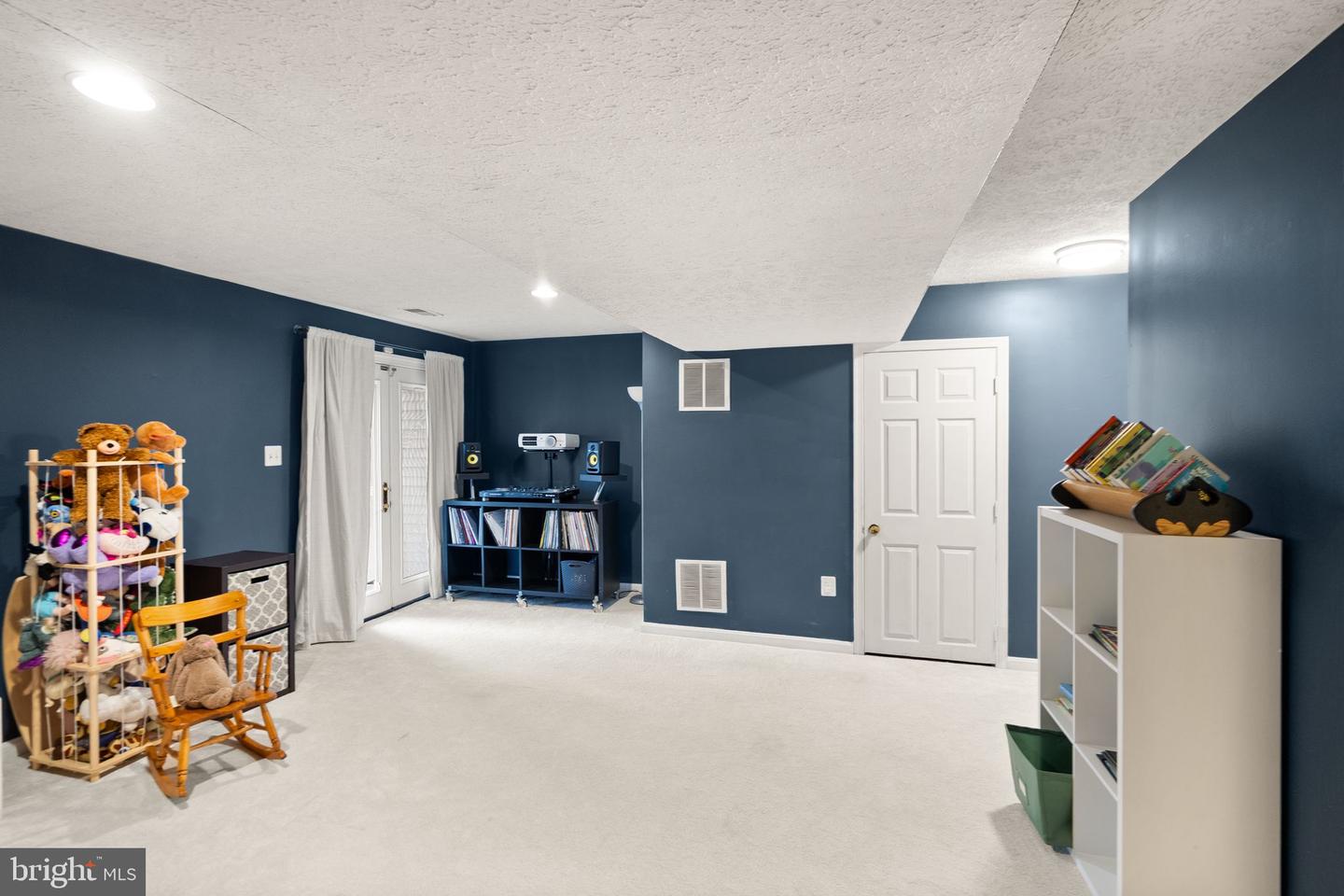 43273 CLEARNIGHT TER, ASHBURN, Virginia 20147, 3 Bedrooms Bedrooms, ,3 BathroomsBathrooms,Residential,For sale,43273 CLEARNIGHT TER,VALO2110472 MLS # VALO2110472