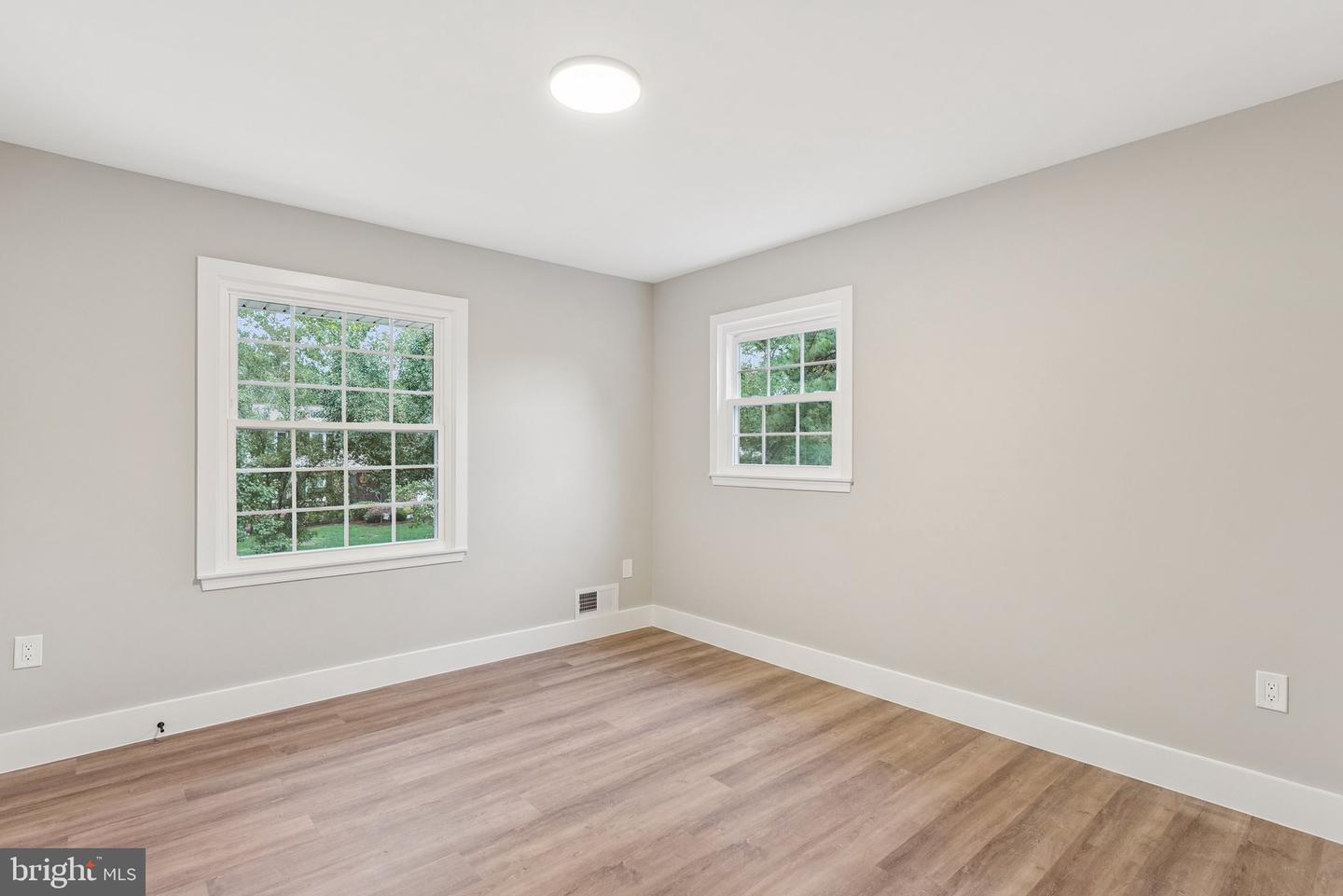 2308 CREEK DR, ALEXANDRIA, Virginia 22308, 5 Bedrooms Bedrooms, ,3 BathroomsBathrooms,Residential,For sale,2308 CREEK DR,VAFX2278070 MLS # VAFX2278070