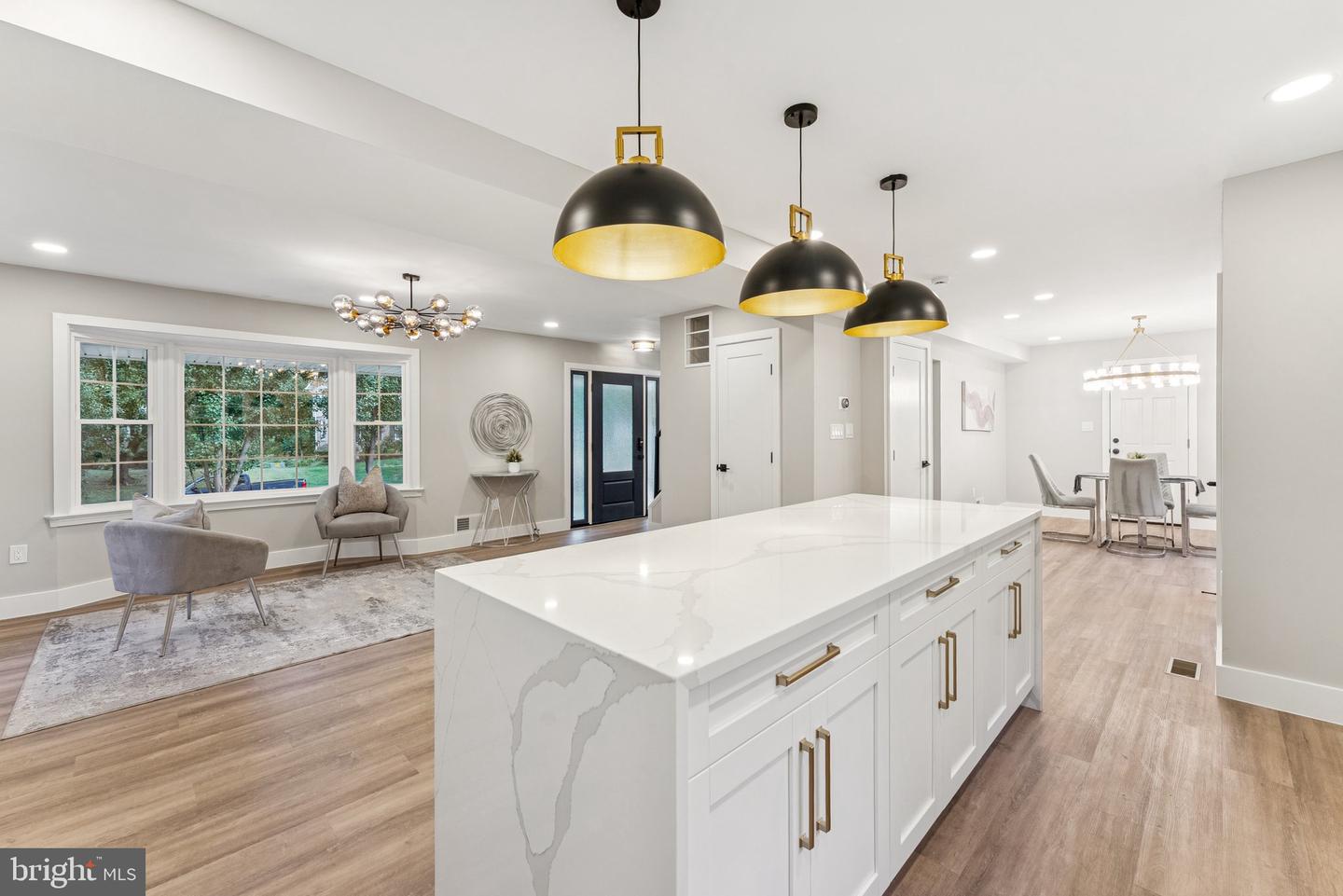 2308 CREEK DR, ALEXANDRIA, Virginia 22308, 5 Bedrooms Bedrooms, ,3 BathroomsBathrooms,Residential,For sale,2308 CREEK DR,VAFX2278070 MLS # VAFX2278070