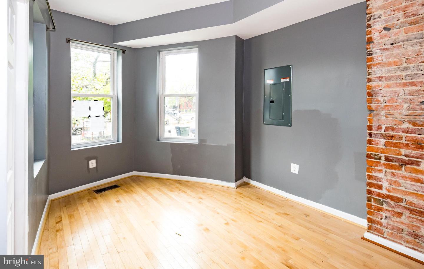 1427 NEW JERSEY AVE NW, WASHINGTON, District Of Columbia 20001, 4 Bedrooms Bedrooms, ,2 BathroomsBathrooms,Residential,For sale,1427 NEW JERSEY AVE NW,DCDC2231632 MLS # DCDC2231632