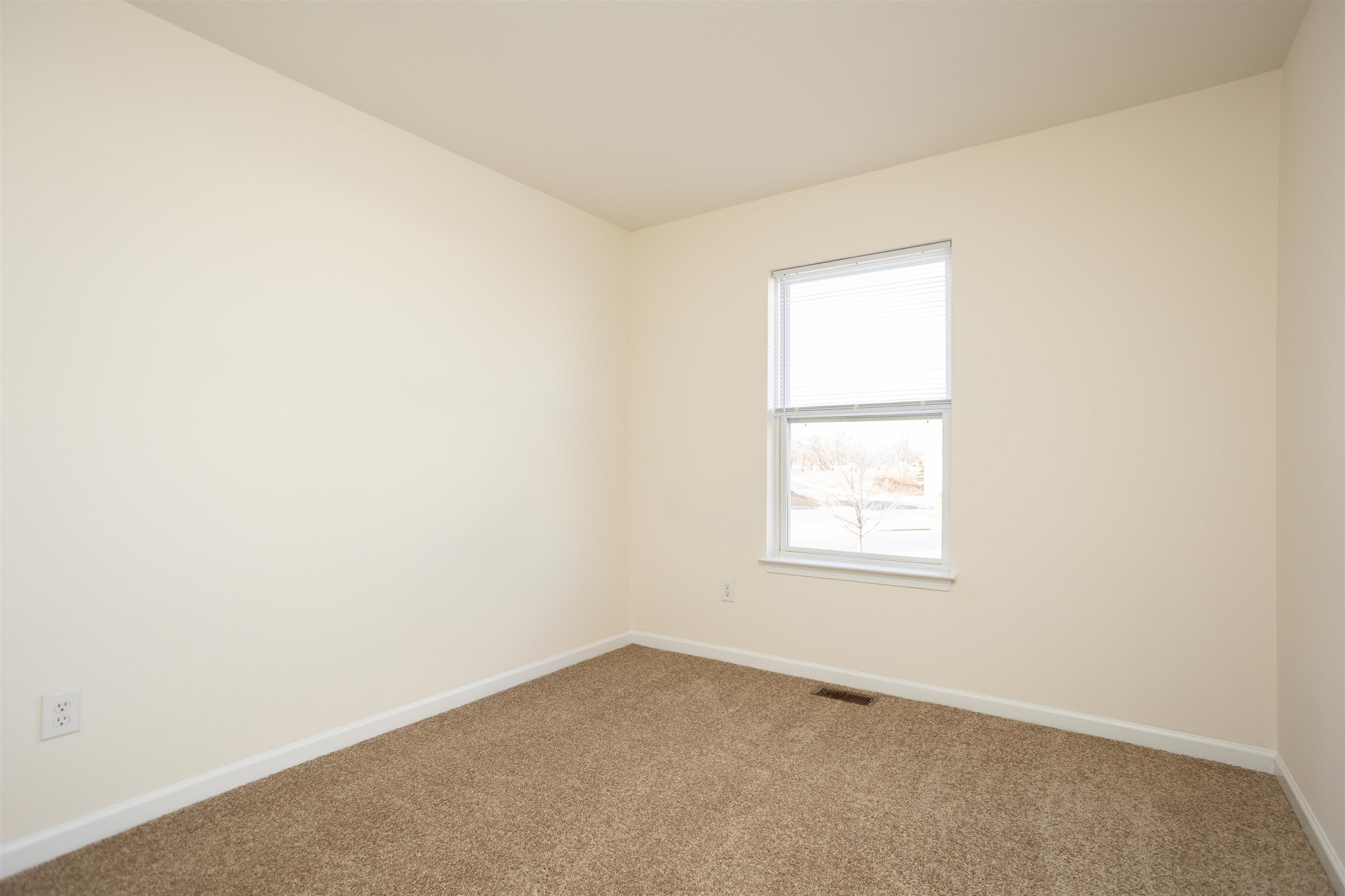 1295 OLD RICHMOND CIR, HARRISONBURG, Virginia 22802, 3 Bedrooms Bedrooms, ,2 BathroomsBathrooms,Residential,1295 OLD RICHMOND CIR,672531 MLS # 672531