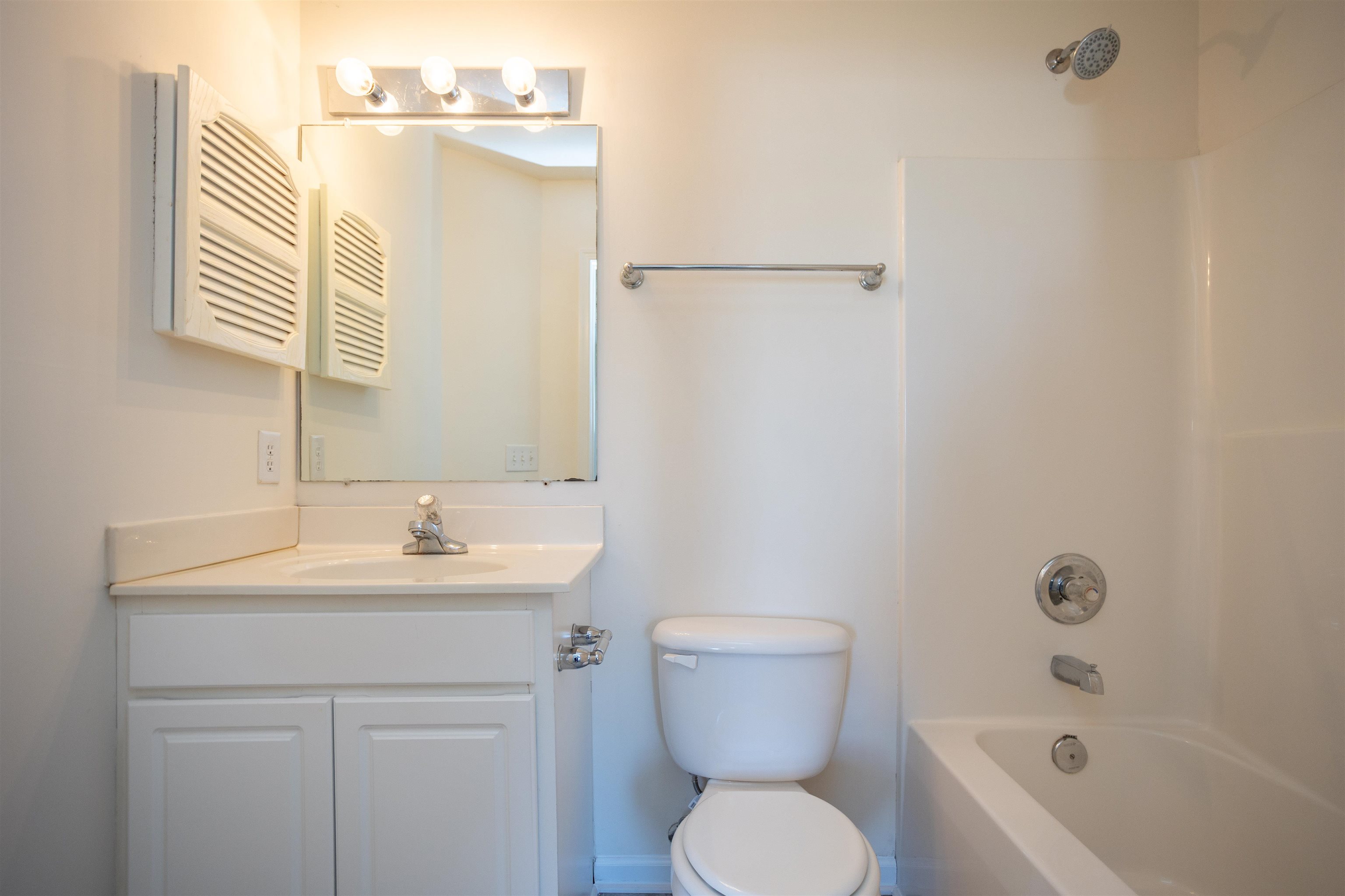 1295 OLD RICHMOND CIR, HARRISONBURG, Virginia 22802, 3 Bedrooms Bedrooms, ,2 BathroomsBathrooms,Residential,1295 OLD RICHMOND CIR,672531 MLS # 672531