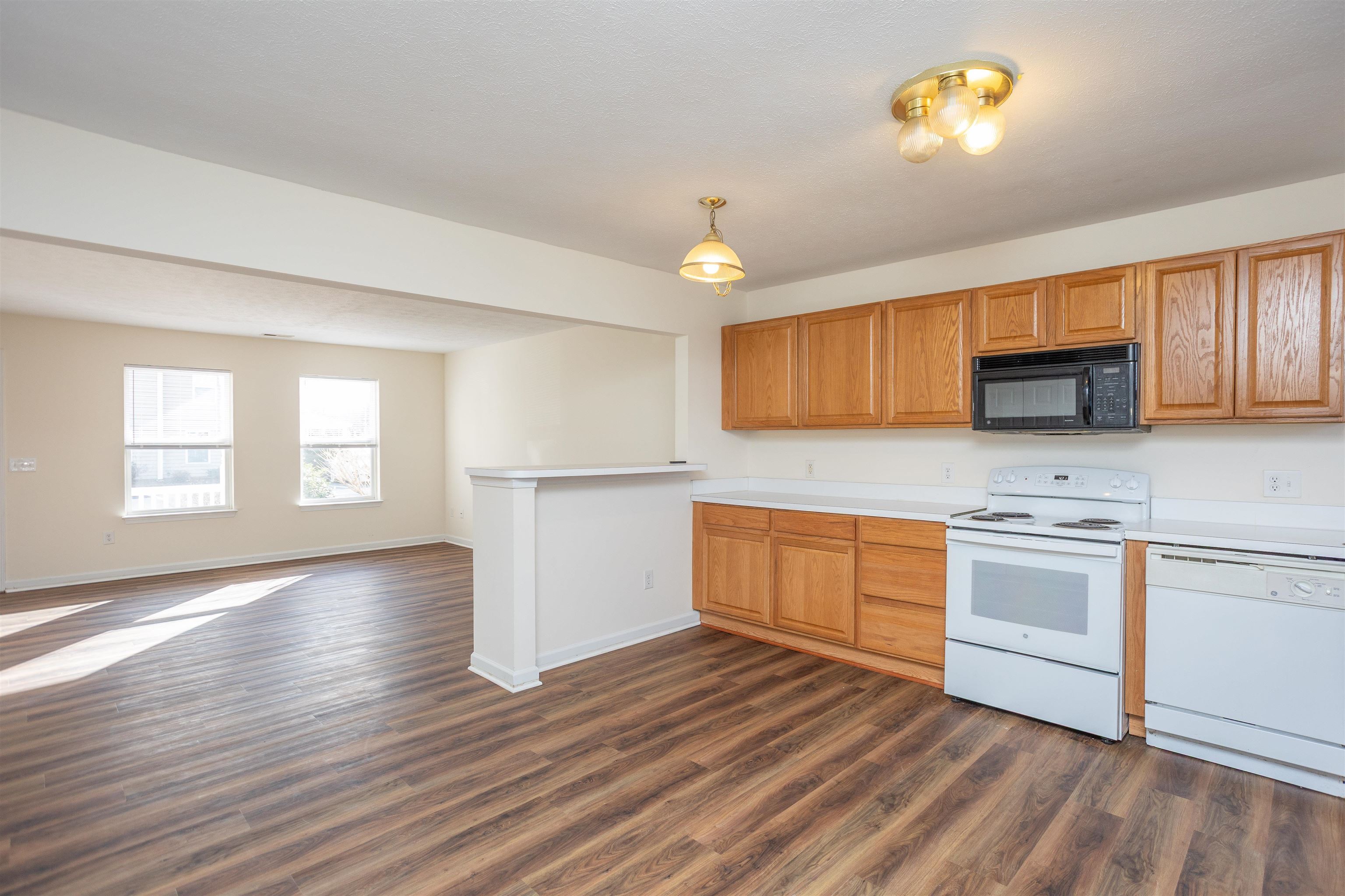 1295 OLD RICHMOND CIR, HARRISONBURG, Virginia 22802, 3 Bedrooms Bedrooms, ,2 BathroomsBathrooms,Residential,1295 OLD RICHMOND CIR,672531 MLS # 672531